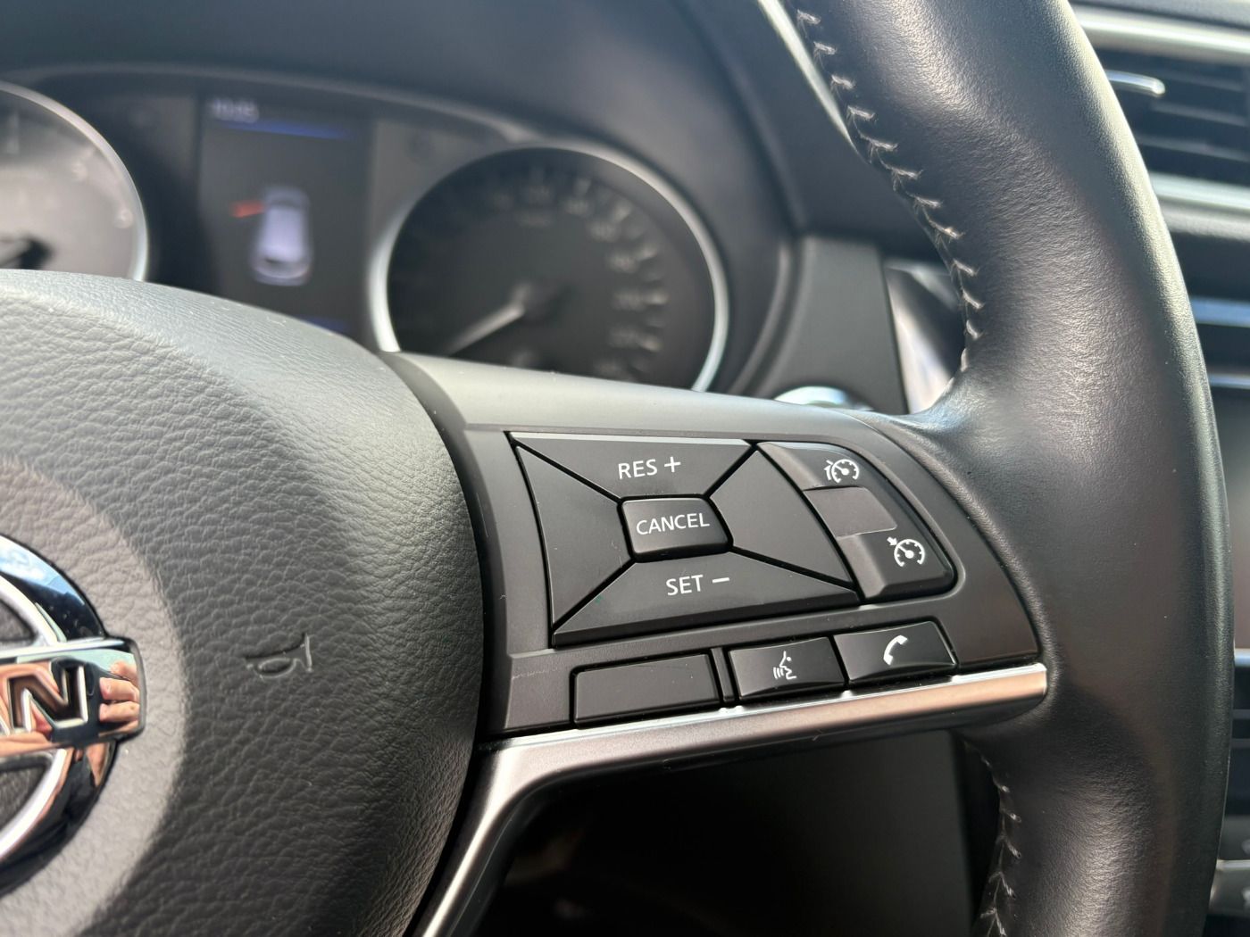 Fahrzeugabbildung Nissan Qashqai 1.3DIG-T Tekna+ DCT Autom. Pano BOSE