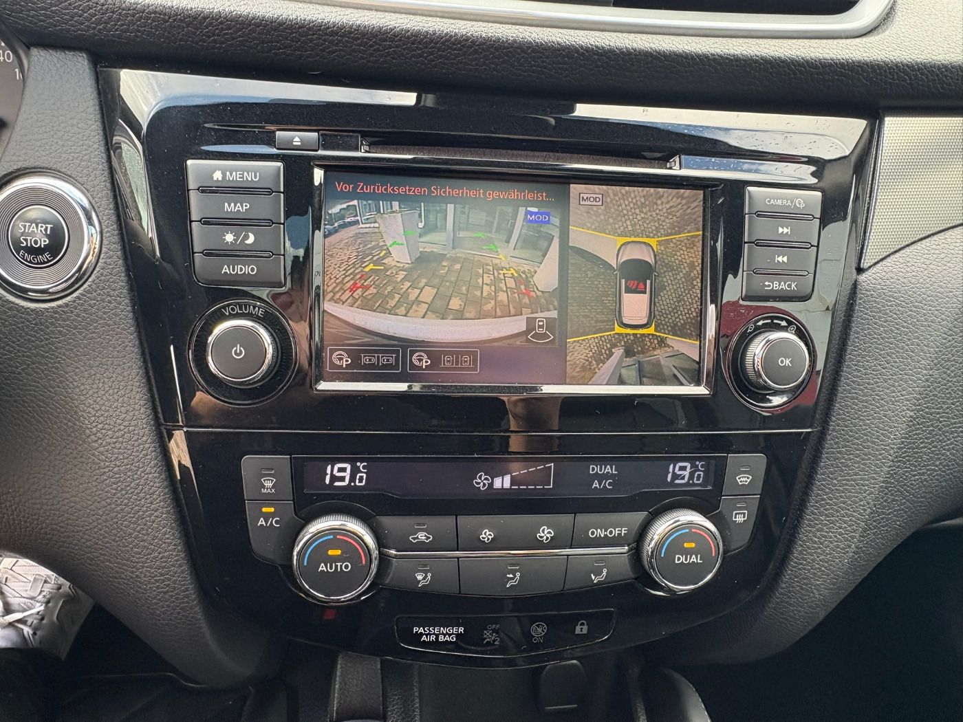 Fahrzeugabbildung Nissan Qashqai 1.3DIG-T Tekna+ DCT Autom. Pano BOSE