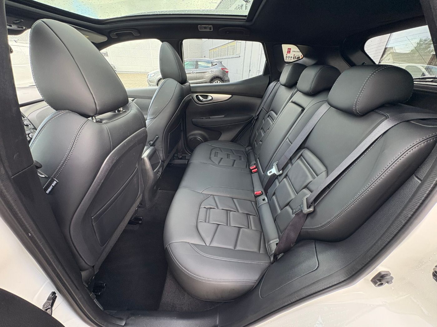 Fahrzeugabbildung Nissan Qashqai 1.3DIG-T Tekna+ DCT Autom. Pano BOSE