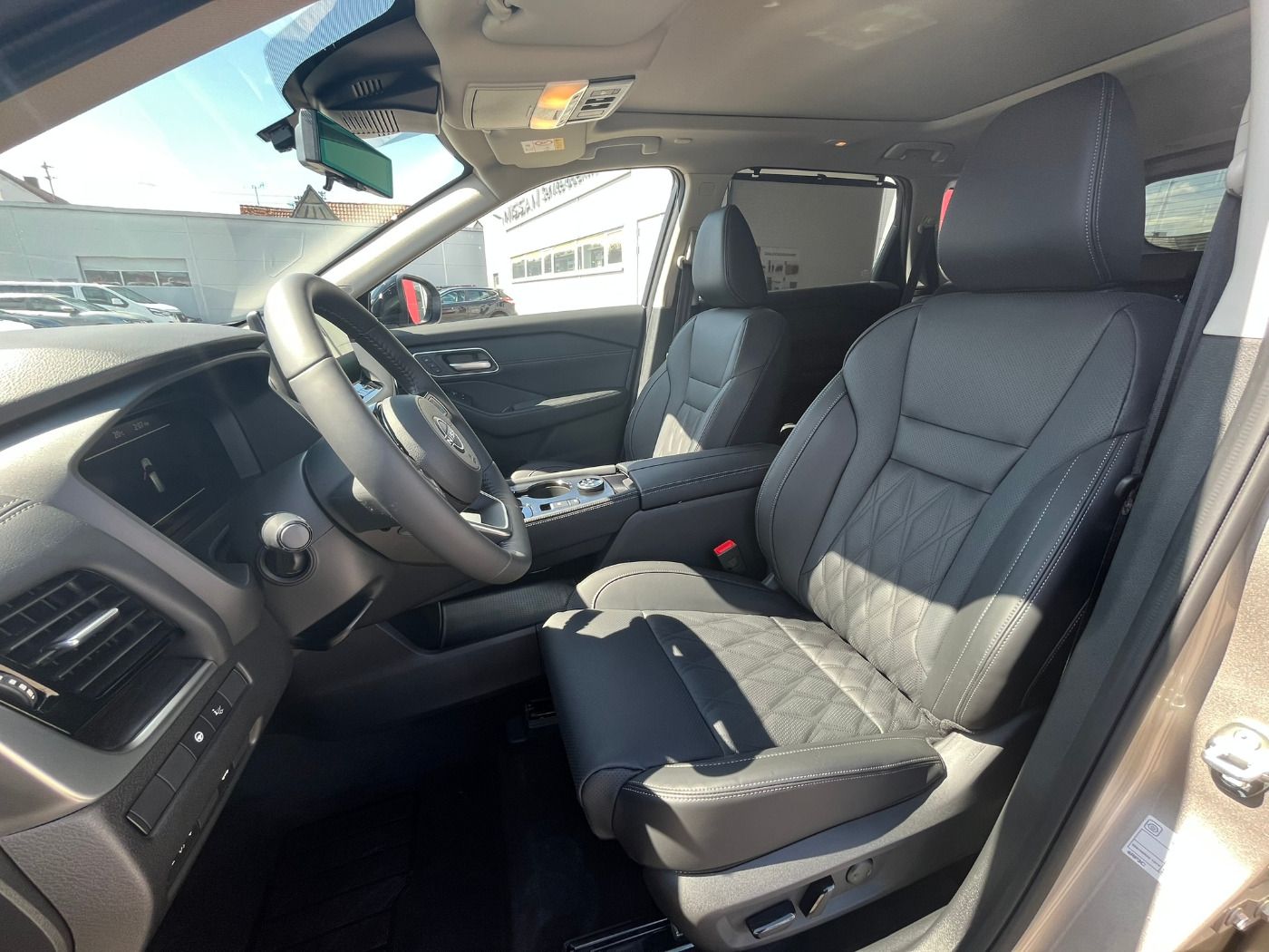 Fahrzeugabbildung Nissan X-Trail 1.5 VC-T e-Power e-4orce Tekna+