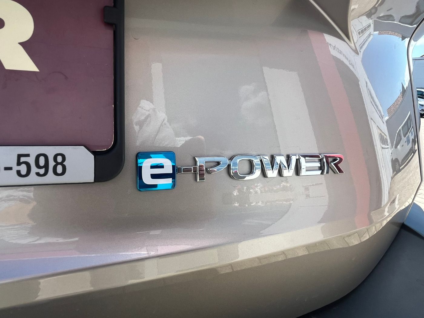 Fahrzeugabbildung Nissan X-Trail 1.5 VC-T e-Power e-4orce Tekna+