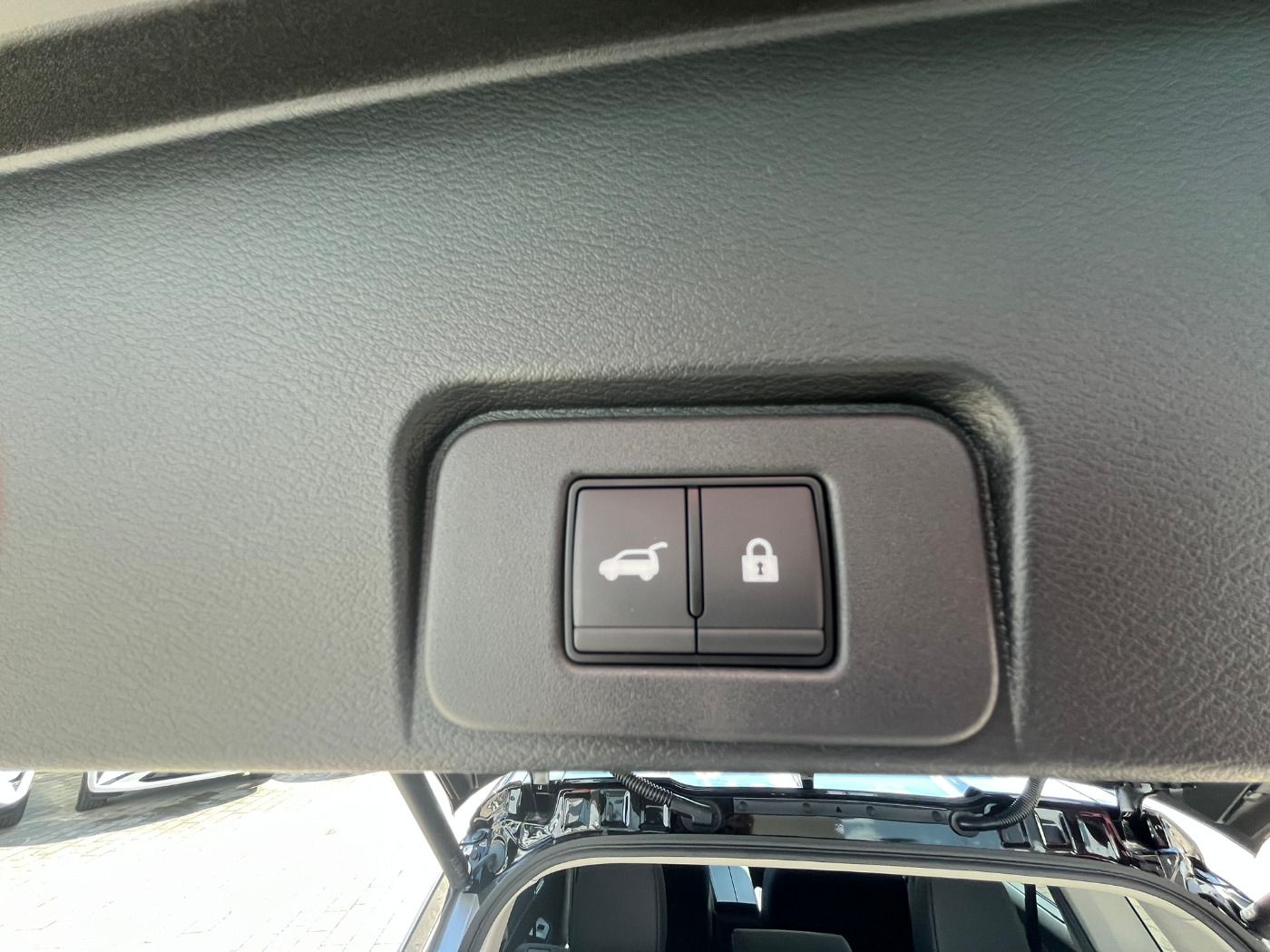 Fahrzeugabbildung Nissan X-Trail 1.5 VC-T e-Power e-4orce Tekna+