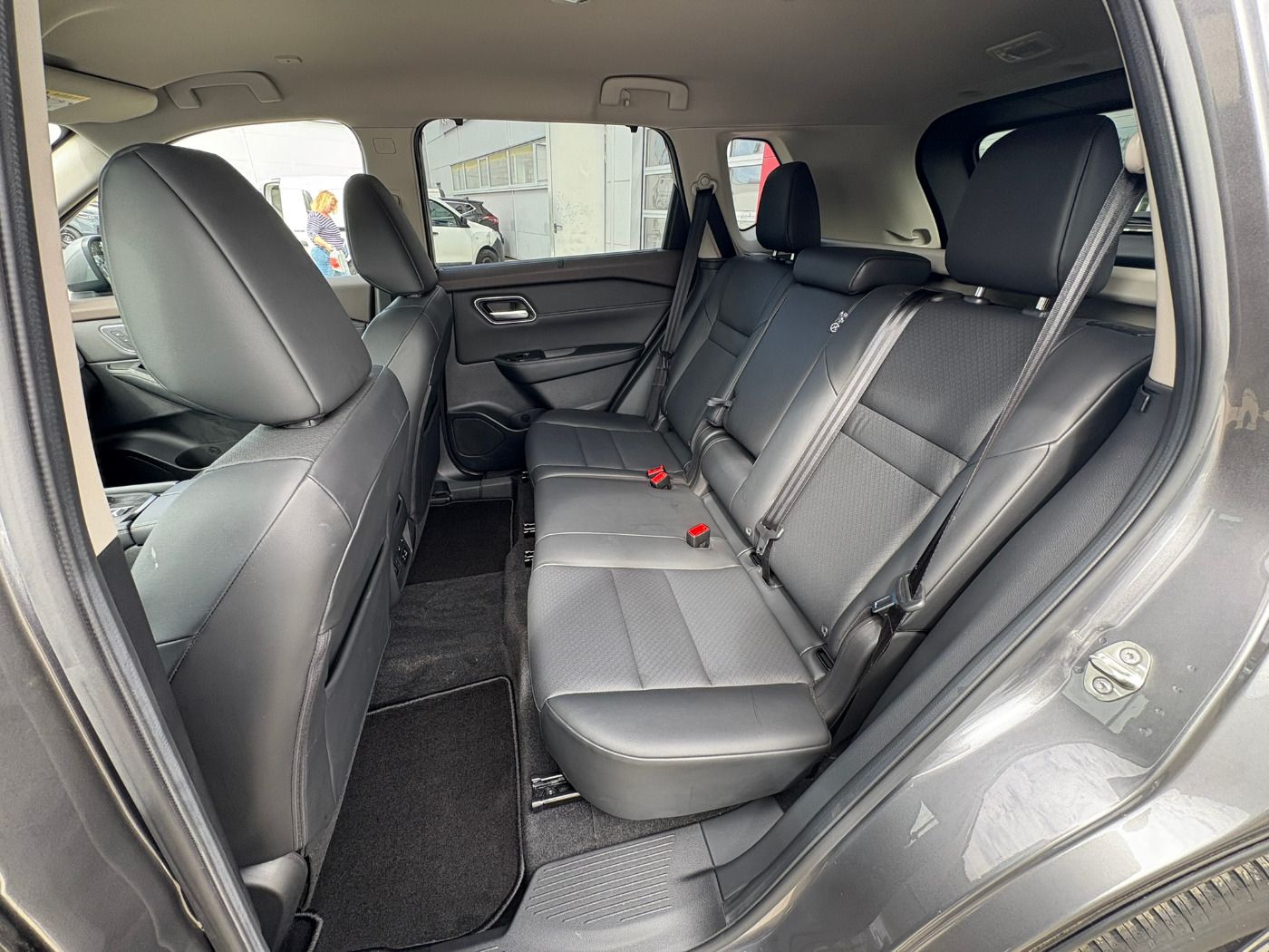 Fahrzeugabbildung Nissan X-Trail 1.5 VC-T e-Power Tekna Family Paket