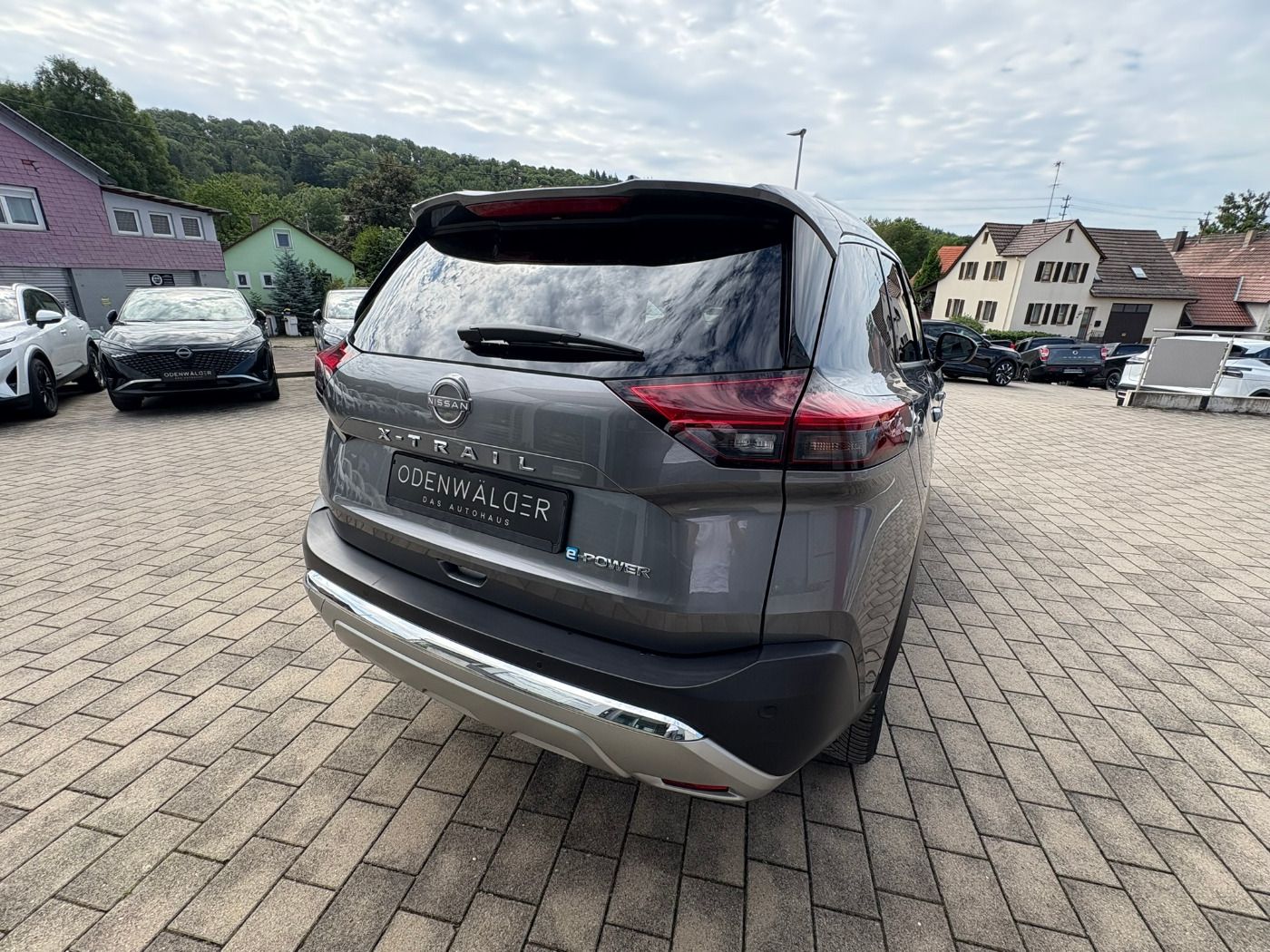 Fahrzeugabbildung Nissan X-Trail 1.5 VC-T e-Power Tekna Family Paket