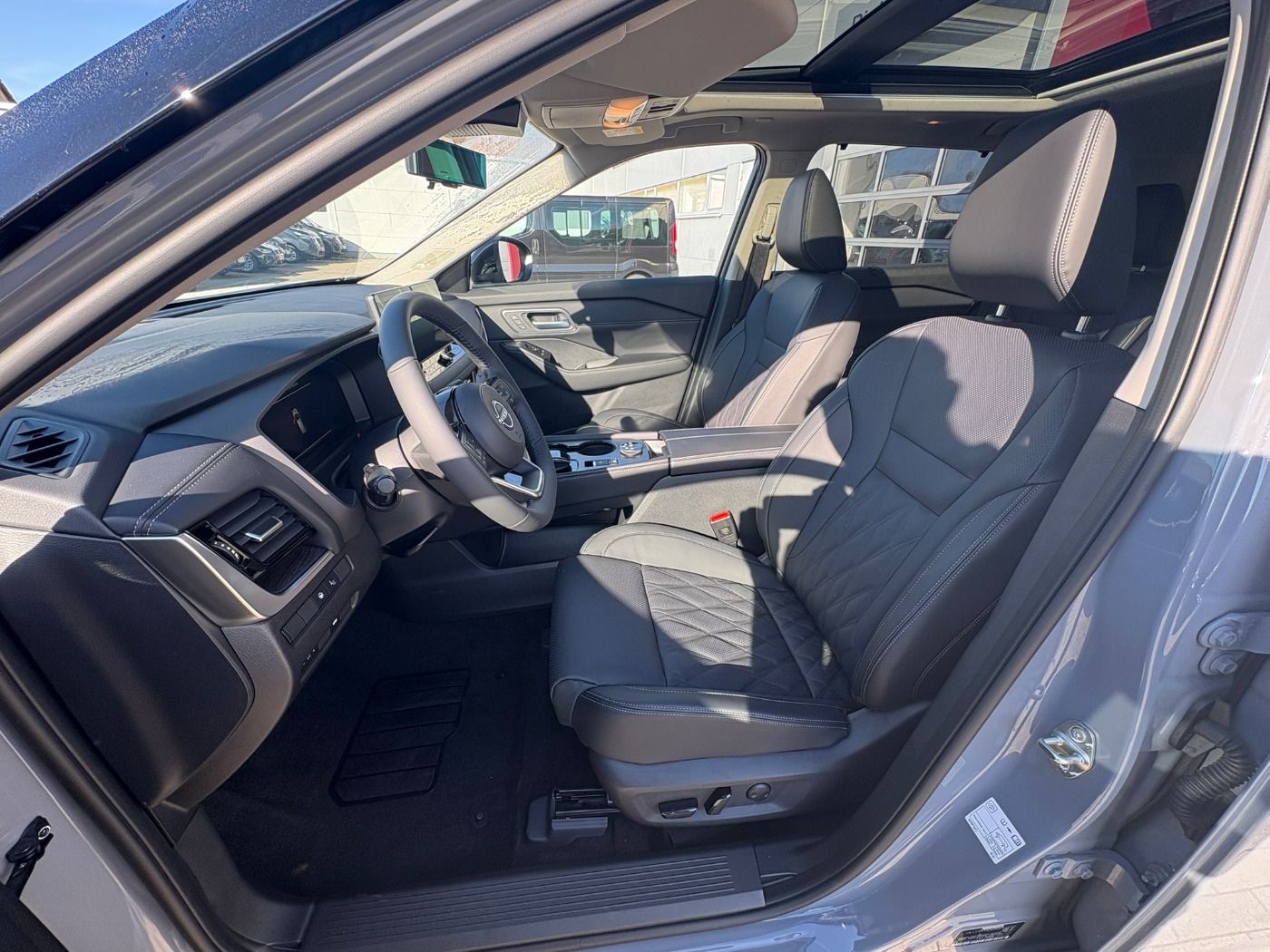 Fahrzeugabbildung Nissan X-Trail 1.5 VC-T e-Power e-4orce Tekna+ ACC+LED