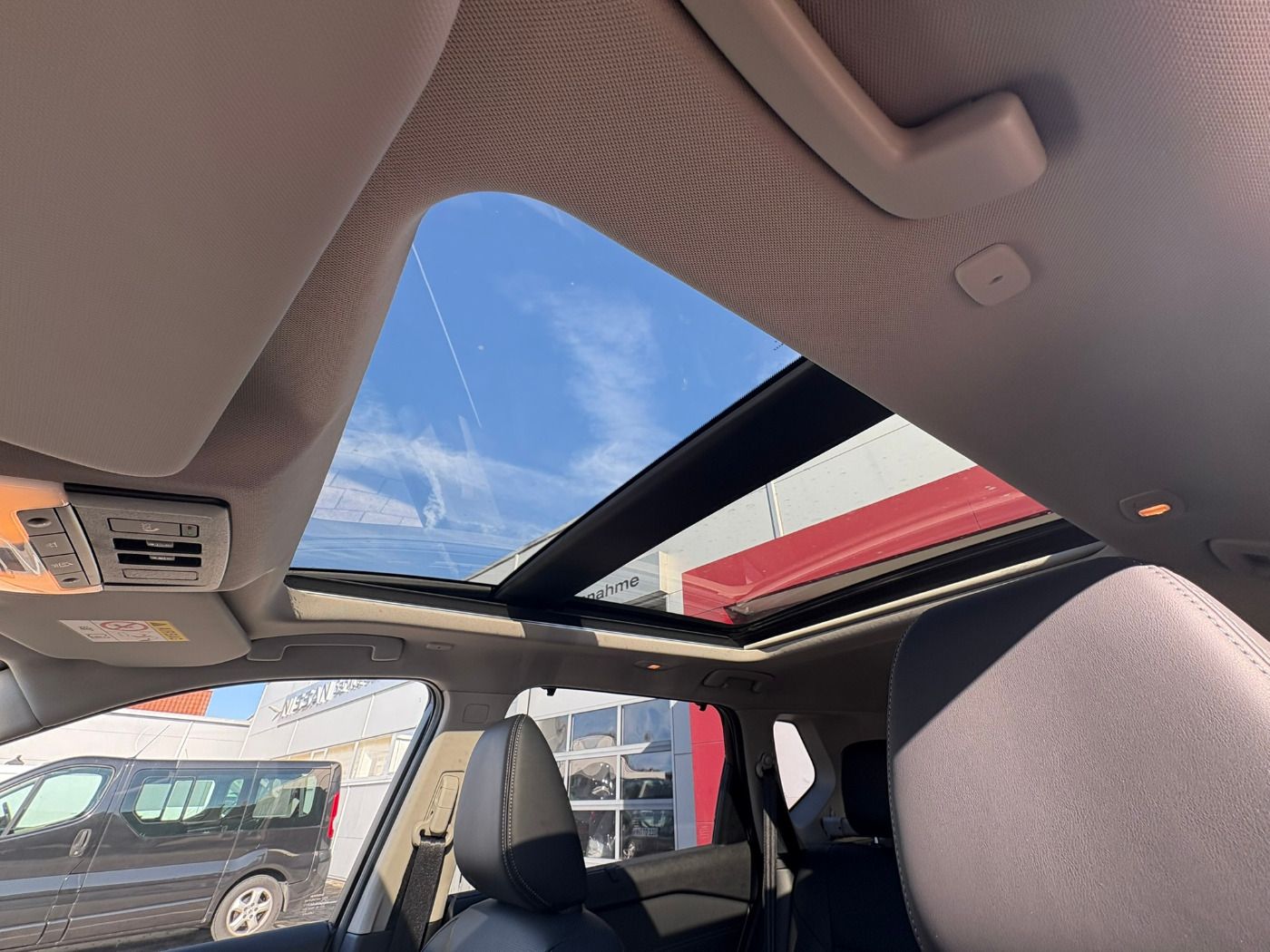Fahrzeugabbildung Nissan X-Trail 1.5 VC-T e-Power e-4orce Tekna+ ACC+LED