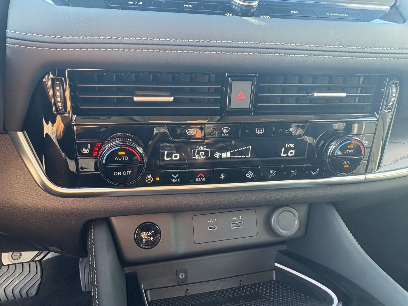 Fahrzeugabbildung Nissan X-Trail 1.5 VC-T e-Power e-4orce Tekna+ ACC+LED