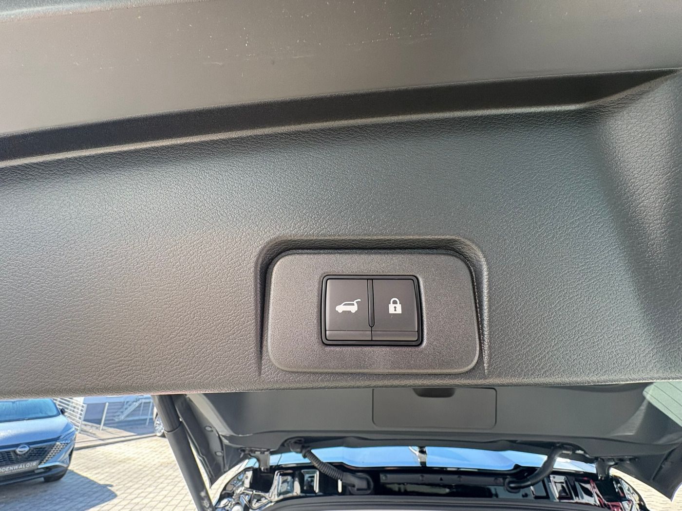 Fahrzeugabbildung Nissan X-Trail 1.5 VC-T e-Power e-4orce Tekna+ ACC+LED