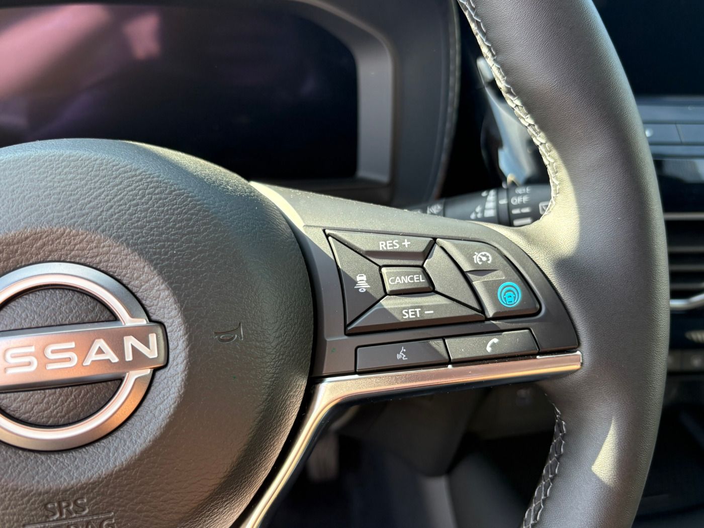 Fahrzeugabbildung Nissan Juke 1.6 Tekna ACC+LED+Navi+SHZ+Winterp.+360+LM