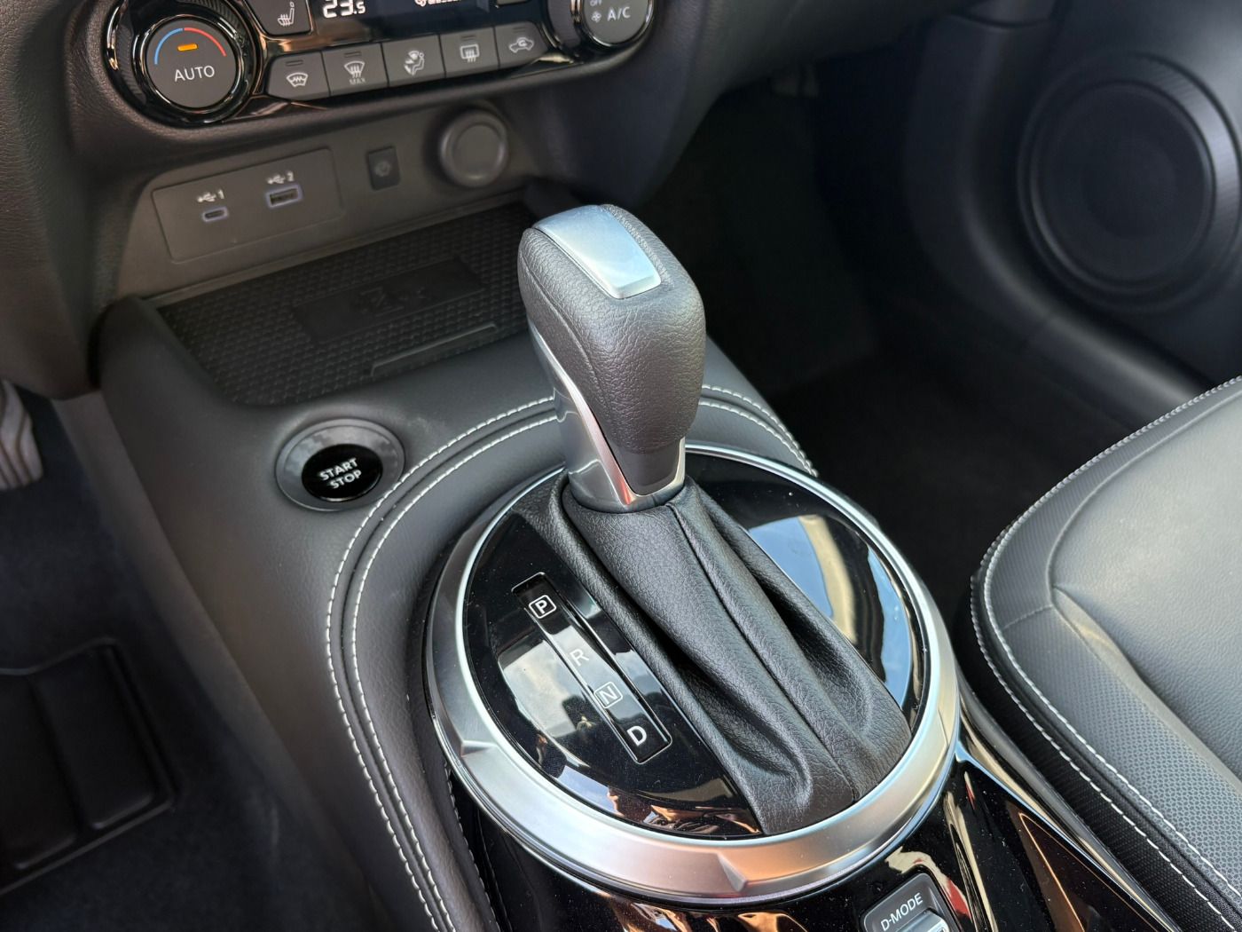 Fahrzeugabbildung Nissan Juke 1.6 Tekna ACC+LED+Navi+SHZ+Winterp.+360+LM