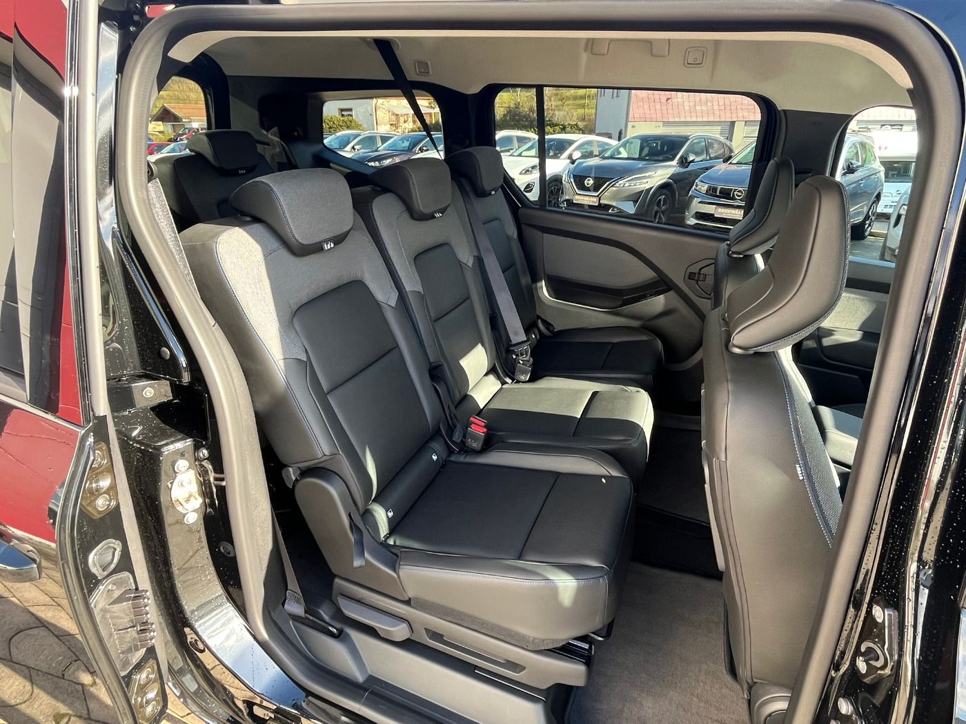 Fahrzeugabbildung Nissan Townstar L2 Tekna Kombi 7-Sitze
