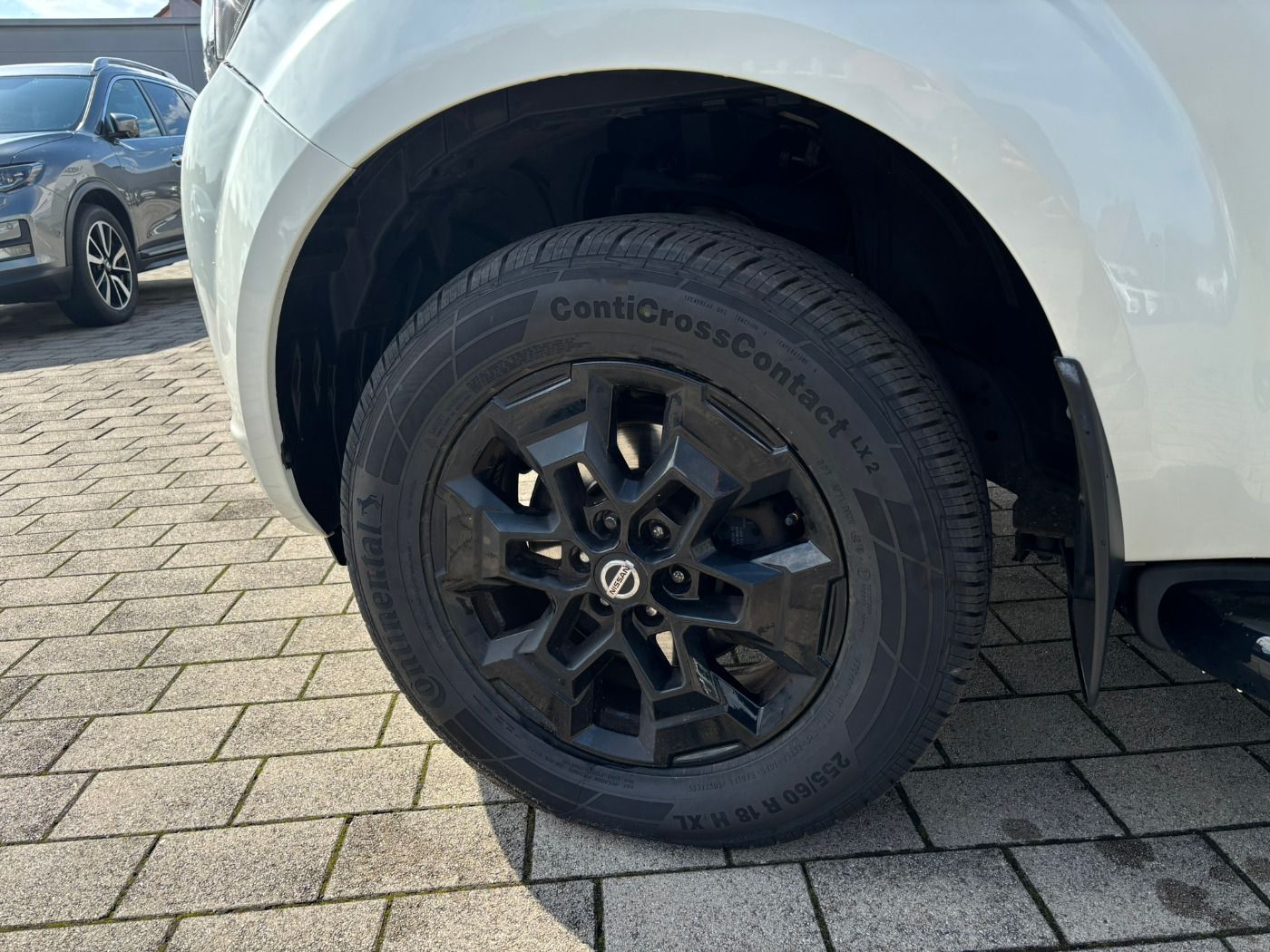 Fahrzeugabbildung Nissan Navara 2.3DCI N-Guard Double Cab Autom. AHK