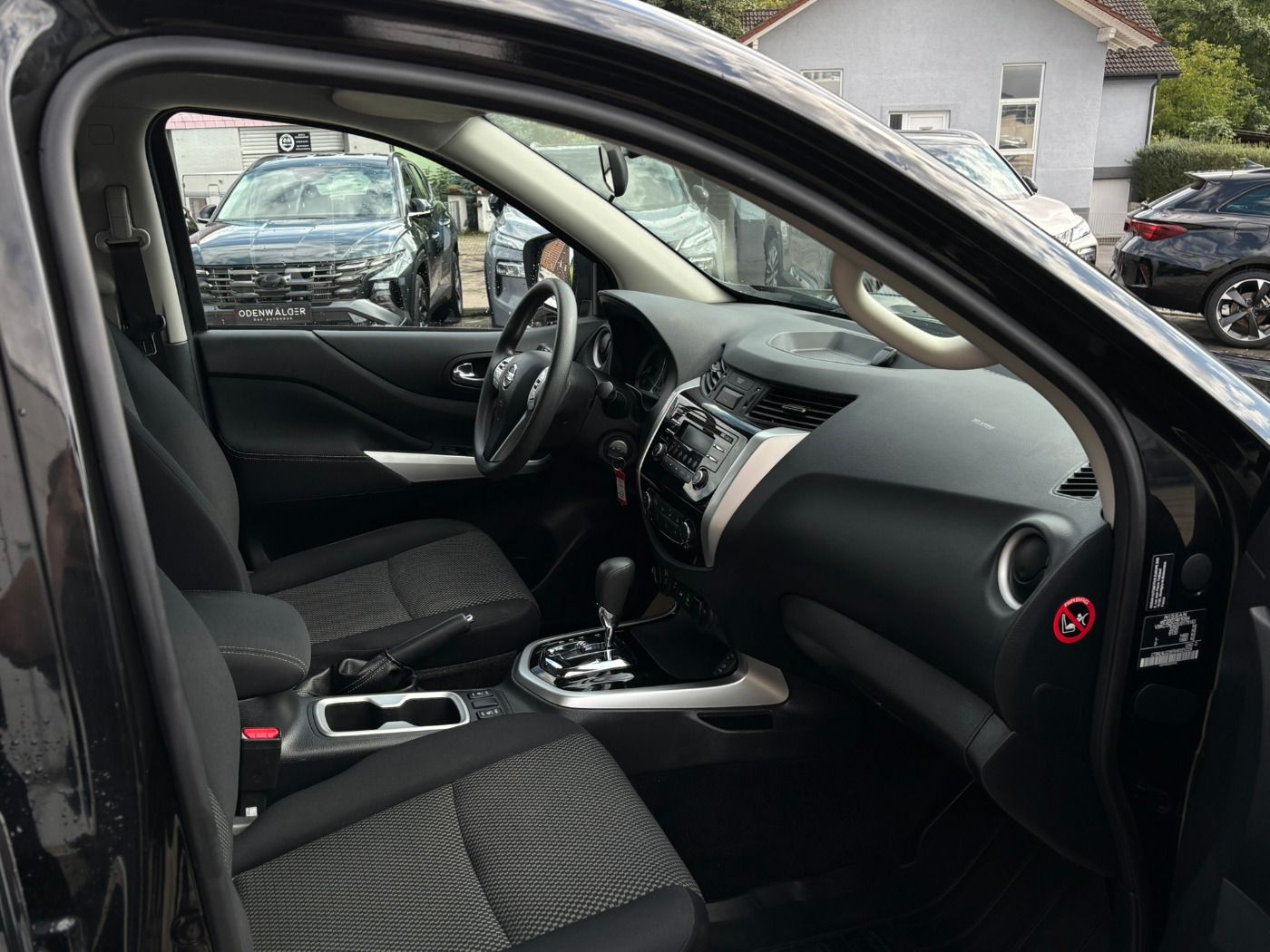 Fahrzeugabbildung Nissan Navara 2.3DCI Acenta Double Cab Autom. AHK