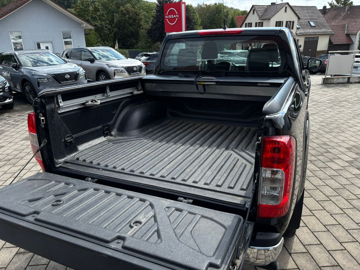 Fahrzeugabbildung Nissan Navara 2.3DCI Acenta Double Cab Autom. AHK