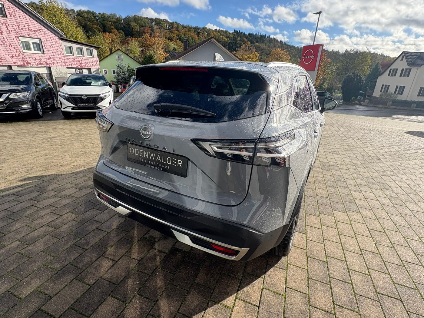 Fahrzeugabbildung Nissan Qashqai 1.3 DIG-T MHEV Tekna Bose + Pano