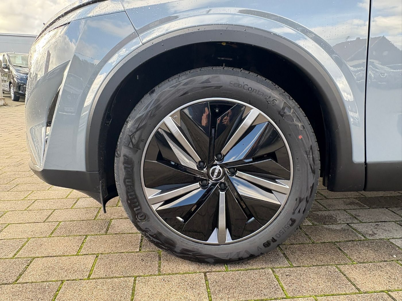 Fahrzeugabbildung Nissan Qashqai 1.3 DIG-T MHEV Tekna Panoramadach