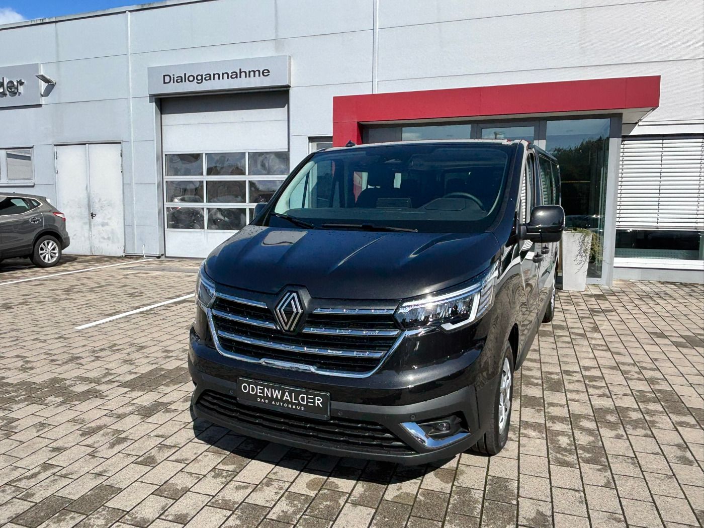 Renault Trafic Combi L2H1 Grand Evolution 8-Sitzer