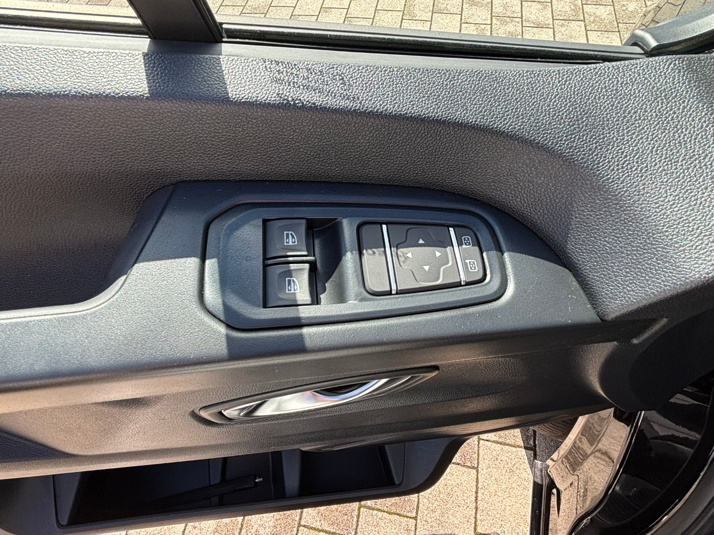 Fahrzeugabbildung Renault Trafic Combi L2H1 Grand Evolution 8-Sitzer