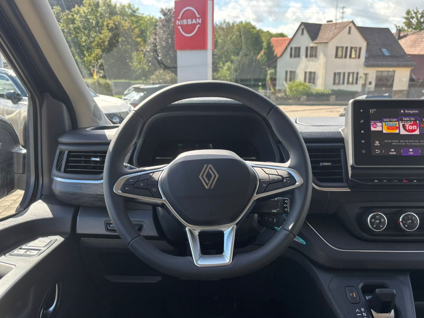 Fahrzeugabbildung Renault Trafic Combi L2H1 Grand Evolution 8-Sitzer