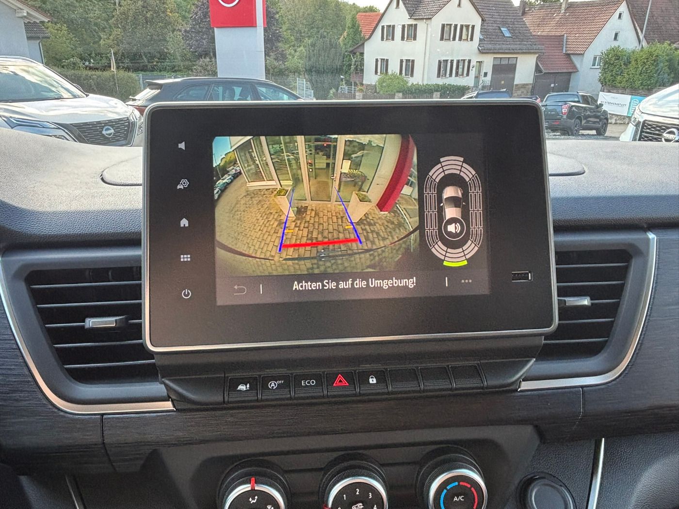 Fahrzeugabbildung Renault Trafic Combi L2H1 Grand Evolution 8-Sitzer