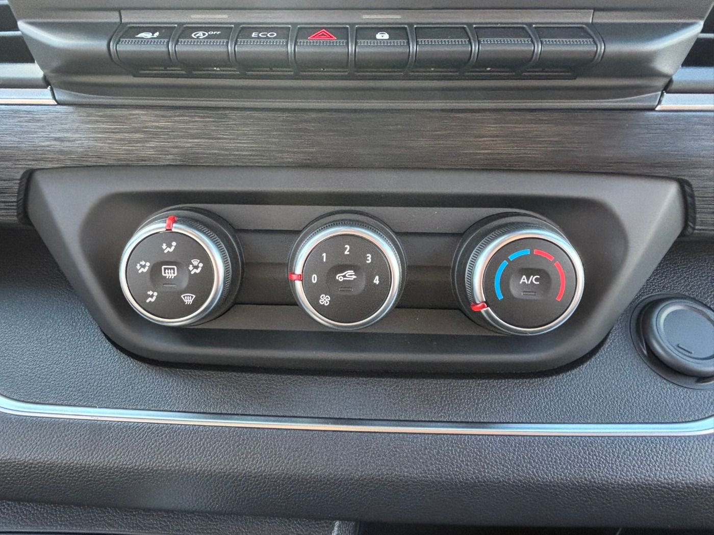 Fahrzeugabbildung Renault Trafic Combi L2H1 Grand Evolution 8-Sitzer