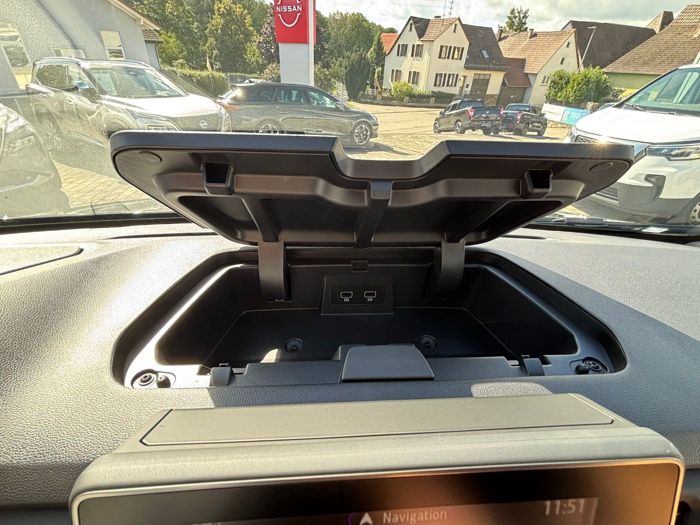 Fahrzeugabbildung Renault Trafic Combi L2H1 Grand Evolution 8-Sitzer
