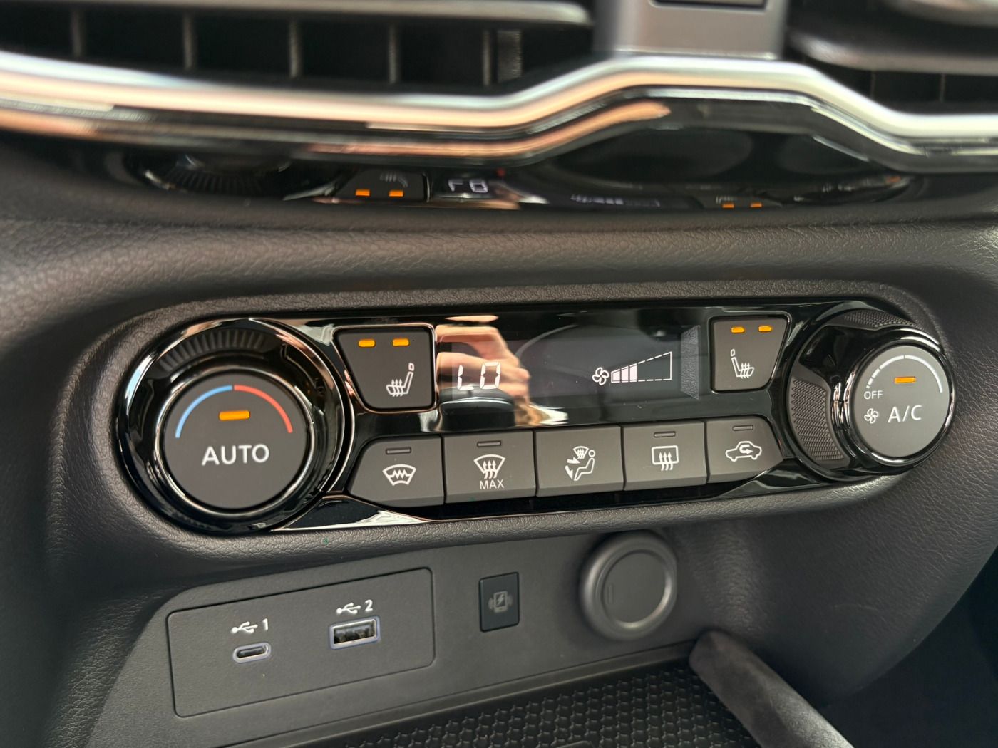 Fahrzeugabbildung Nissan Juke 1.0 DIG-T N-Design ACC+LED+SHZ+Winterp.+360