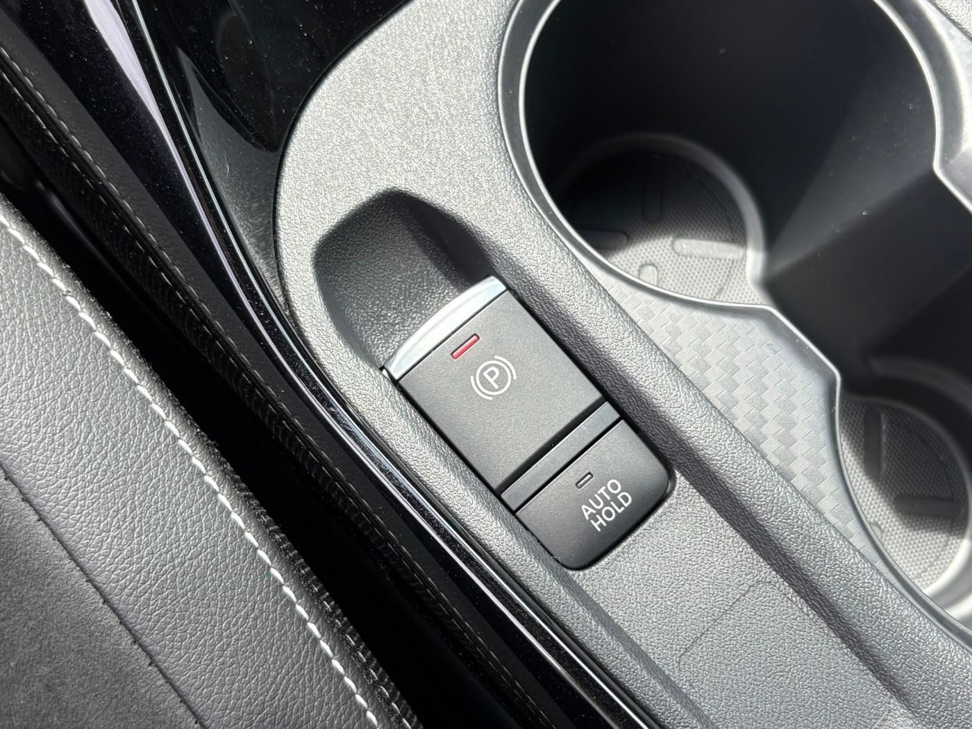 Fahrzeugabbildung Nissan Juke 1.0 DIG-T N-Design ACC+LED+SHZ+Winterp.+360