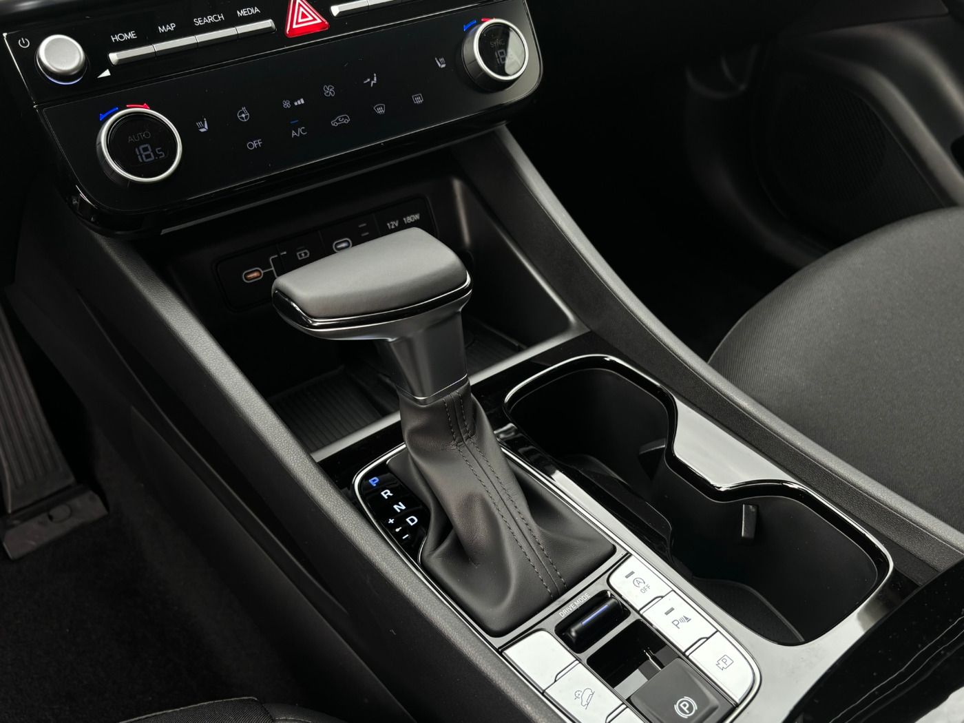 Fahrzeugabbildung Hyundai Tucson 1.6 T-GDI Trend Matrix-LED elektr. Heckkl