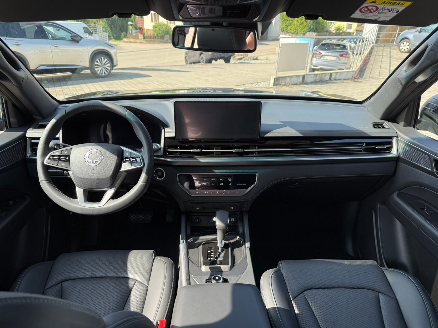 Fahrzeugabbildung KGM Musso Grand 2.2D Black Line 4WD Autom.