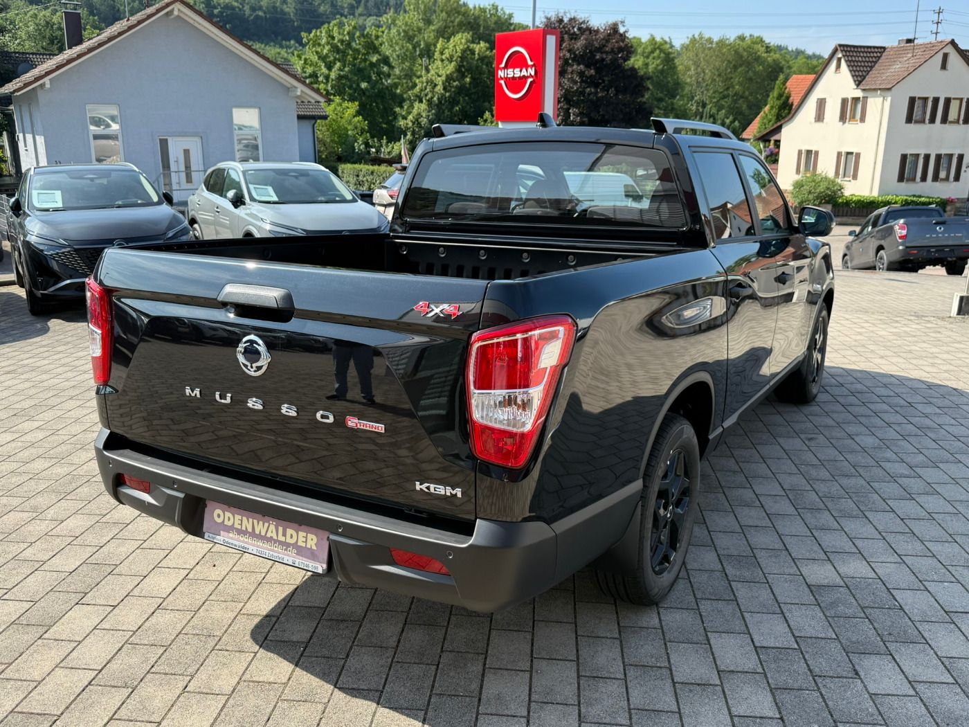 Fahrzeugabbildung Ssangyong Musso Grand 2.2D Black Line 4WD Autom.
