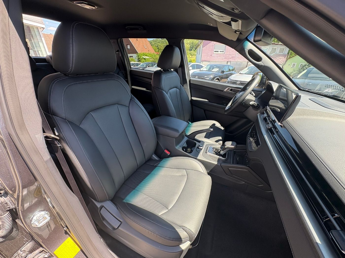 Fahrzeugabbildung KGM Musso Grand 2.2D Black Line 4WD Autom.