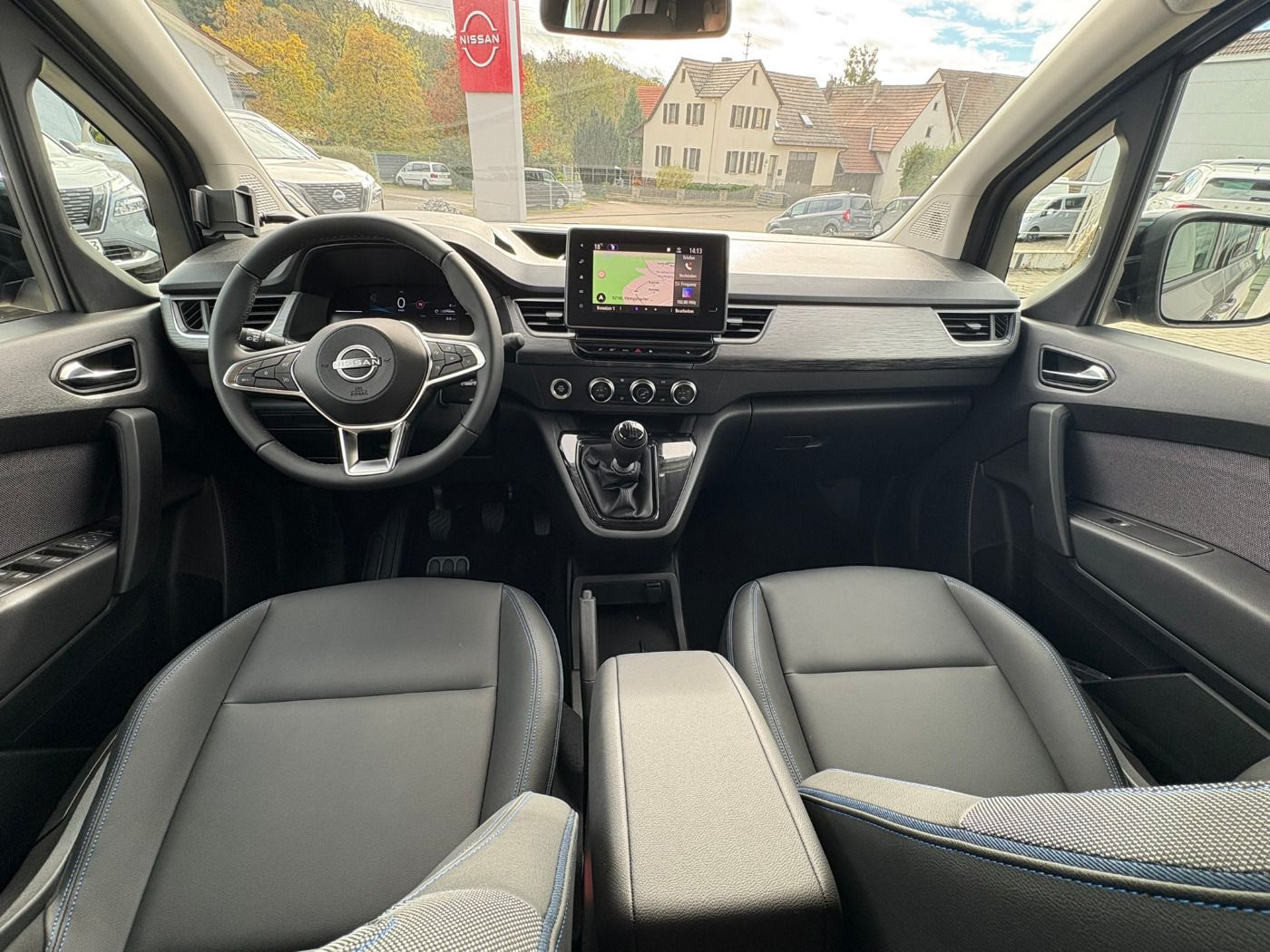Fahrzeugabbildung Nissan Townstar Kombi DIG-T 130 L1 Tekna Navi+SHZ+360