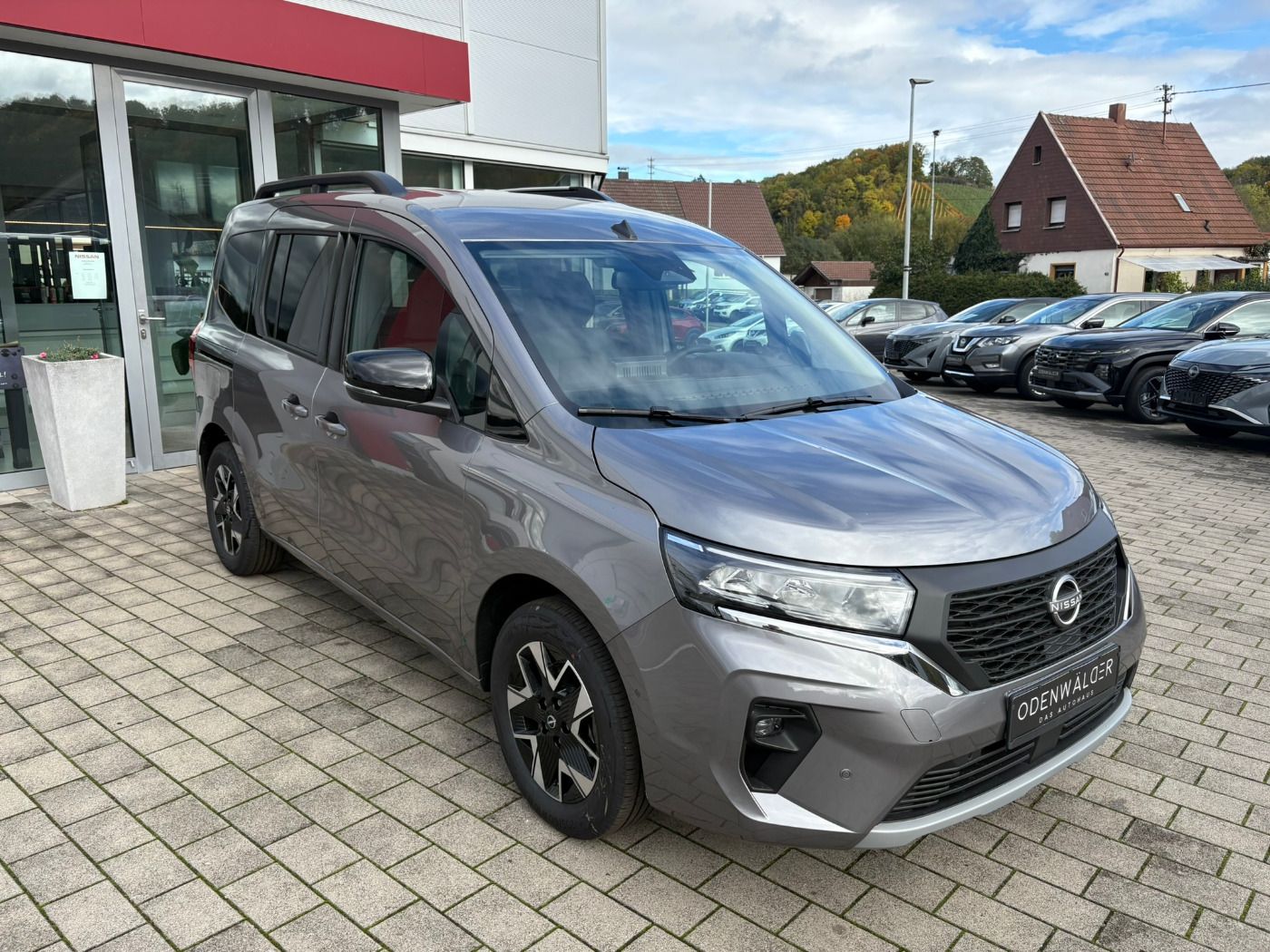 Fahrzeugabbildung Nissan Townstar Kombi DIG-T 130 L1 Tekna Navi+SHZ+360