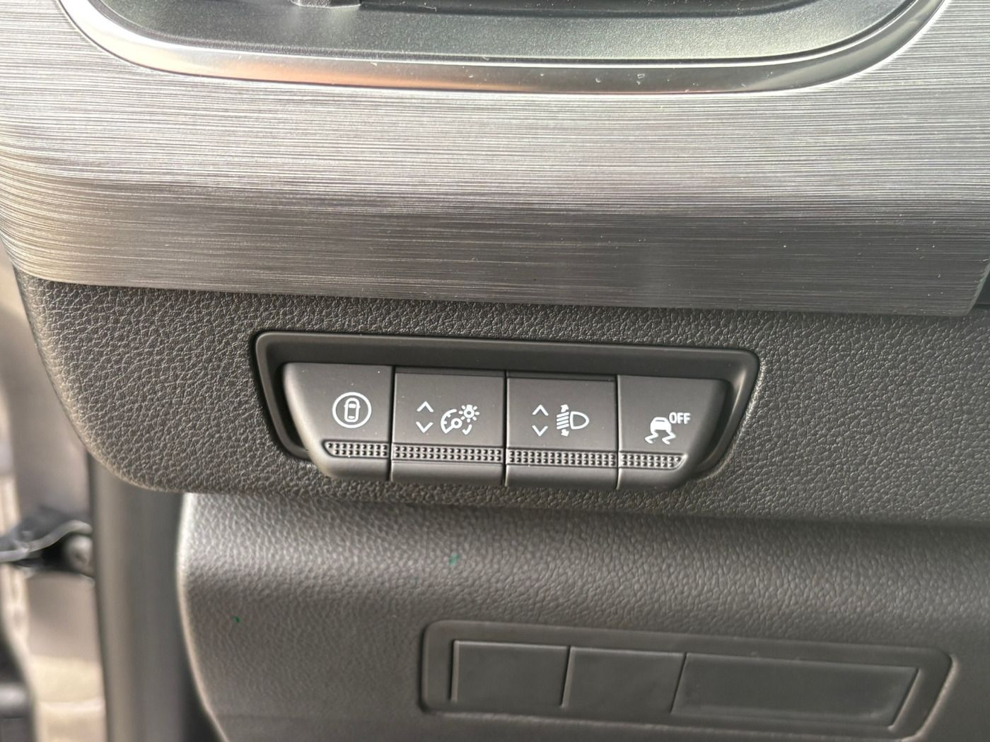 Fahrzeugabbildung Nissan Townstar Kombi DIG-T 130 L1 Tekna Navi+SHZ+360