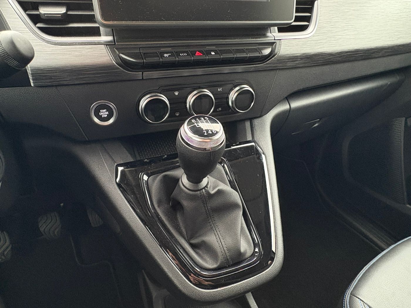 Fahrzeugabbildung Nissan Townstar Kombi 1.3DIG-T L1 N-Connecta