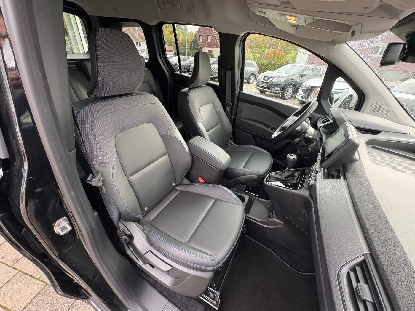 Fahrzeugabbildung Nissan Townstar Kombi 1.3DIG-T L1 N-Connecta