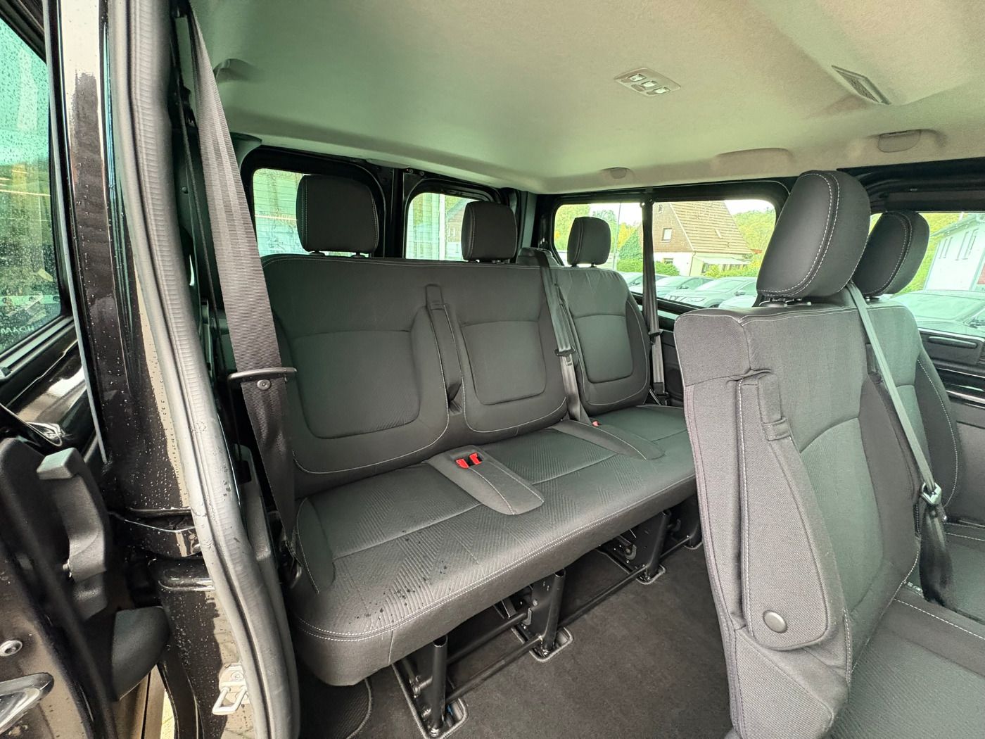 Fahrzeugabbildung Nissan Primastar Kombi L2H1 Tekna dCI 170 3.0t ACC+LED