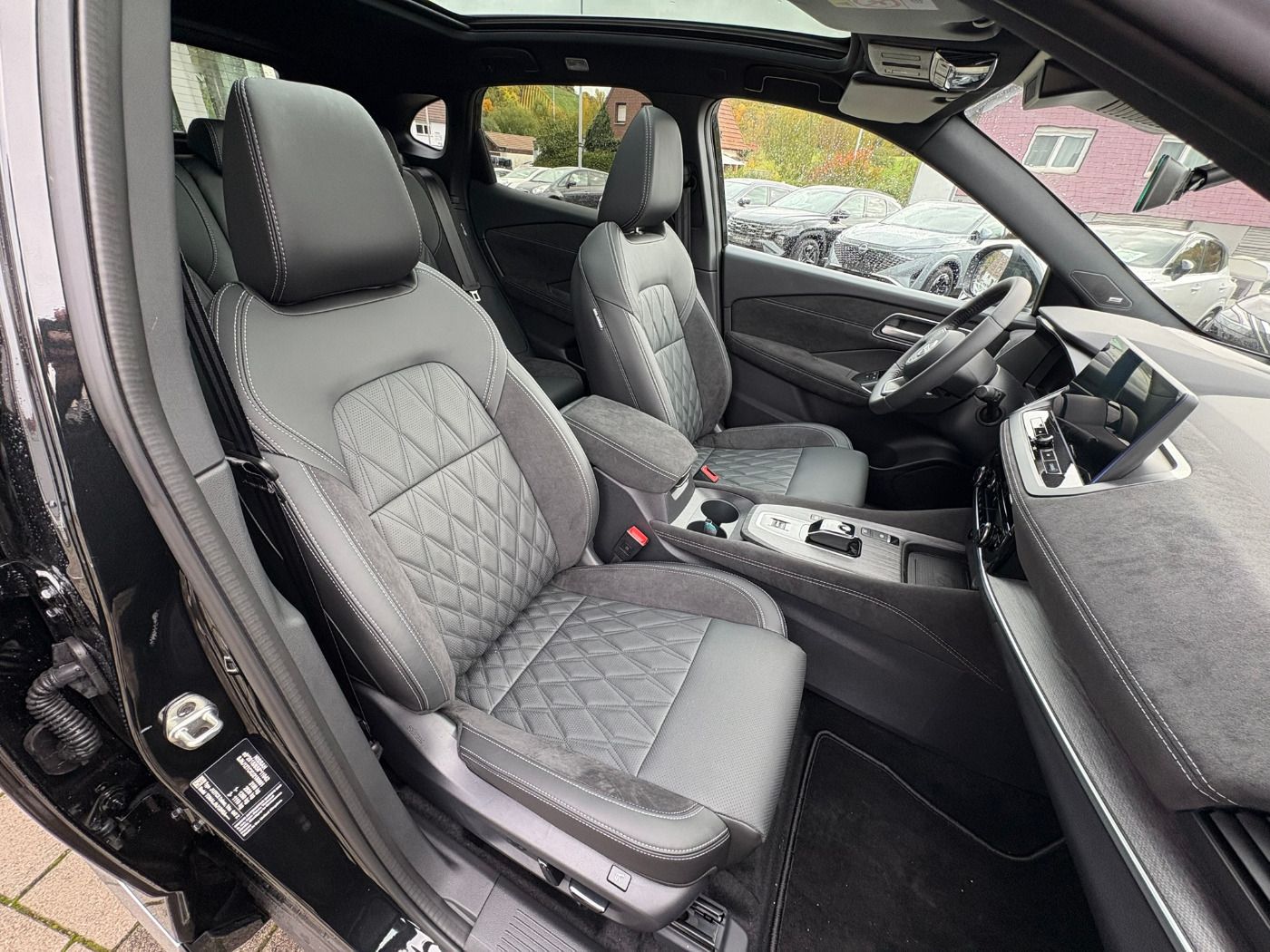 Fahrzeugabbildung Nissan Qashqai 1.5 VC-T Tekna+ e-Power Technologie Pake