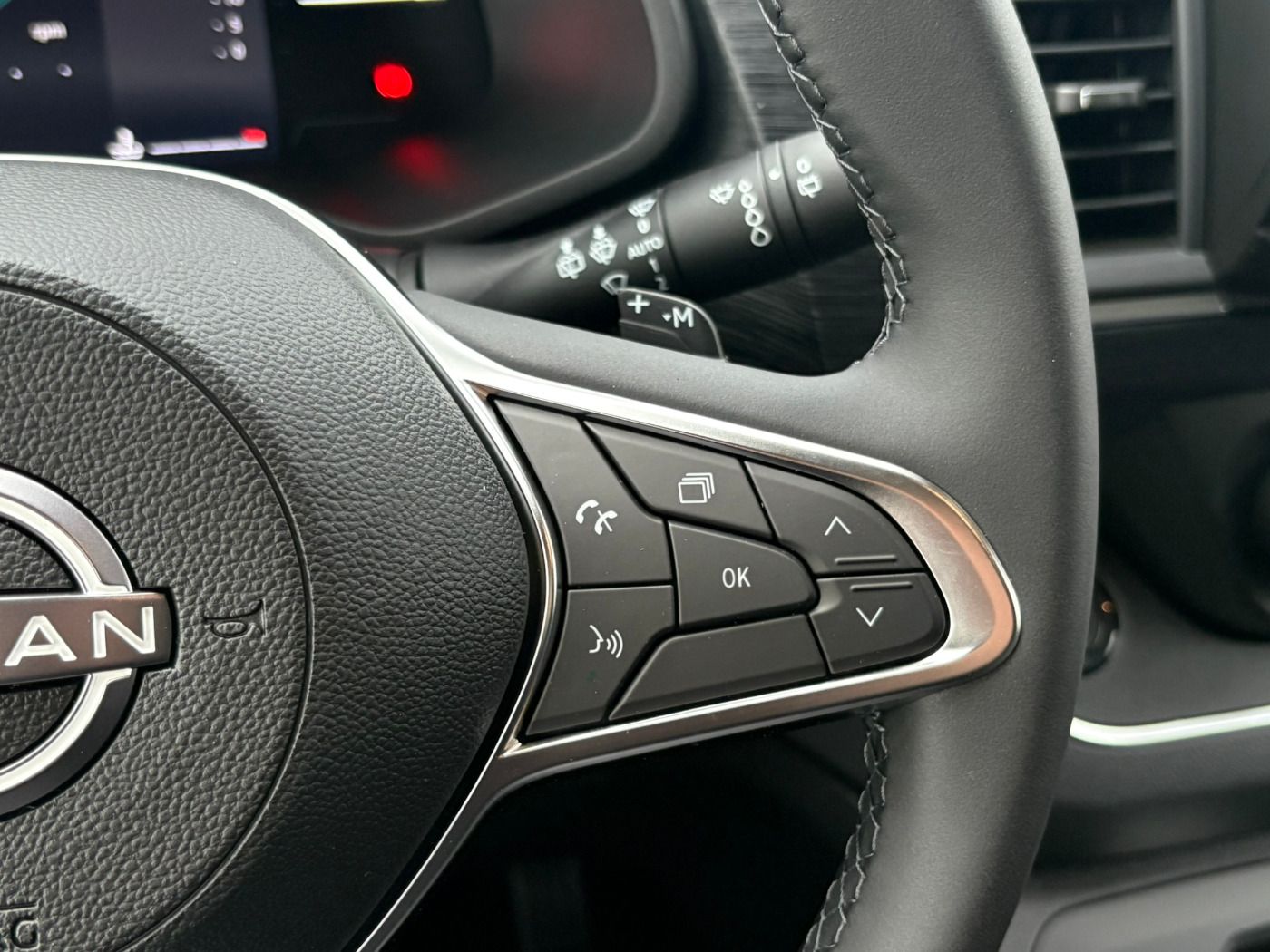 Fahrzeugabbildung Nissan Primastar Kombi dCI 170 L2H1 3.0t Tekna ACC+LED