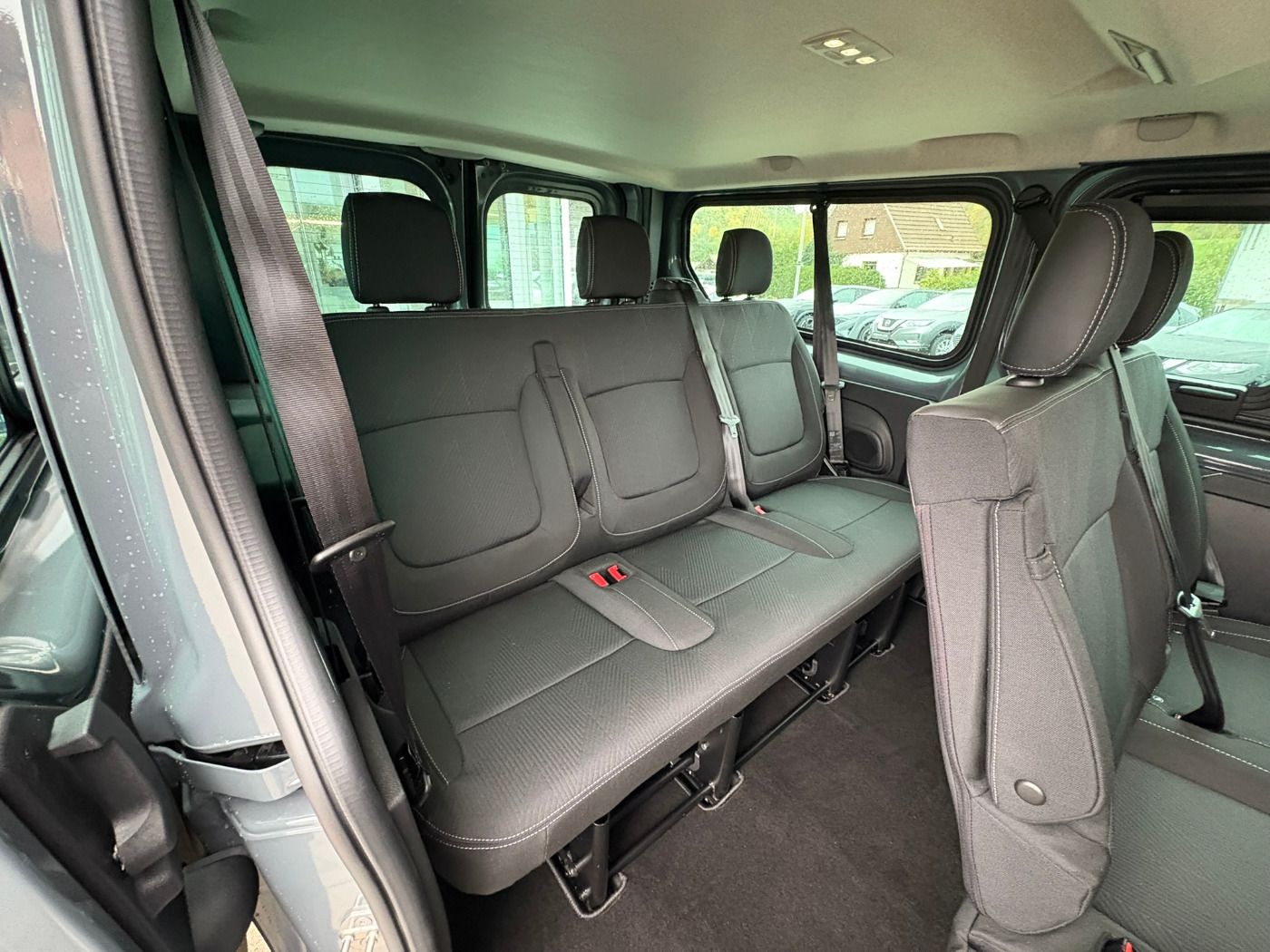 Fahrzeugabbildung Nissan Primastar Kombi dCI 170 L2H1 3.0t Tekna ACC+LED