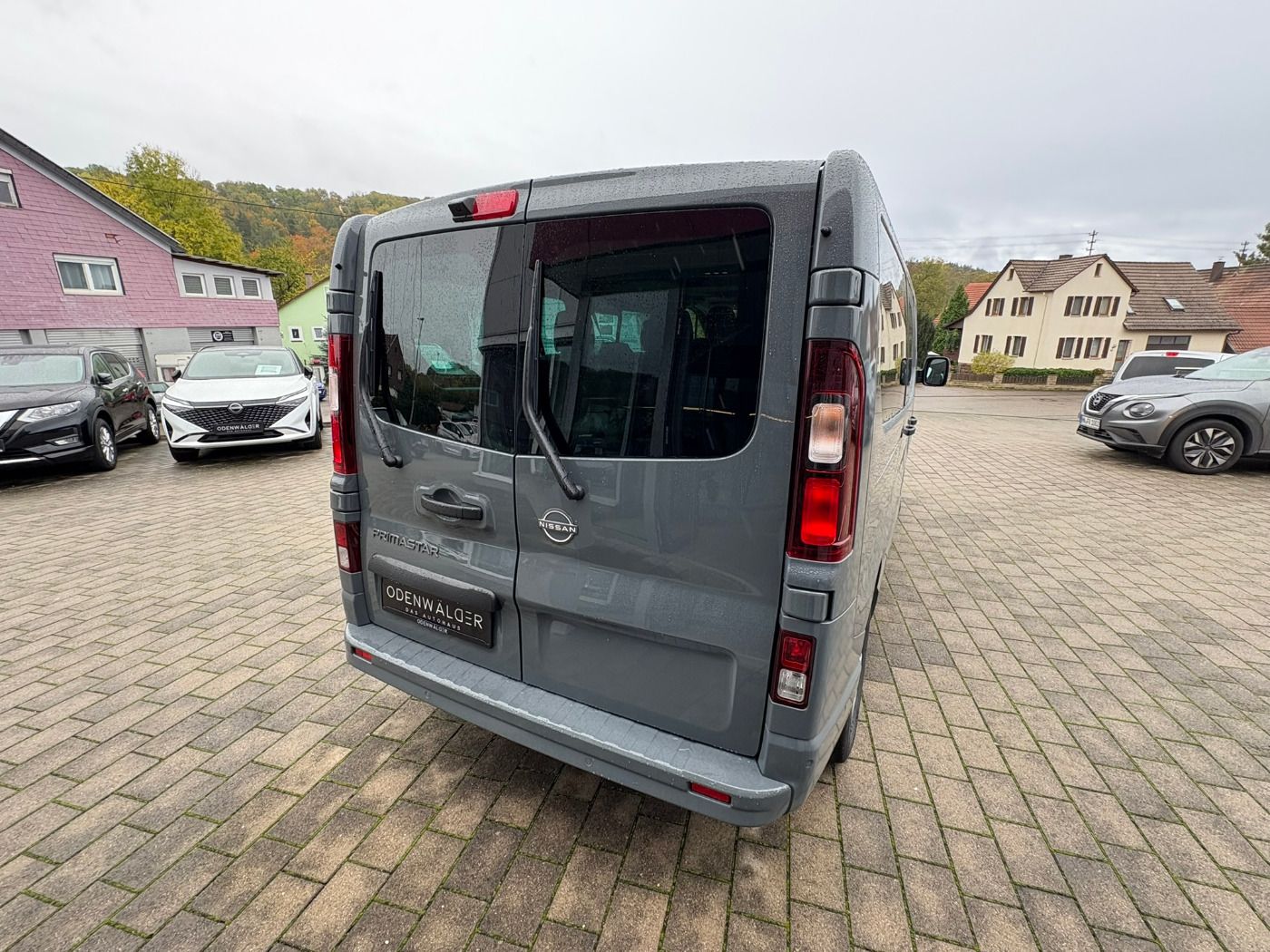 Fahrzeugabbildung Nissan Primastar Kombi dCI 170 L2H1 3.0t Tekna ACC+LED