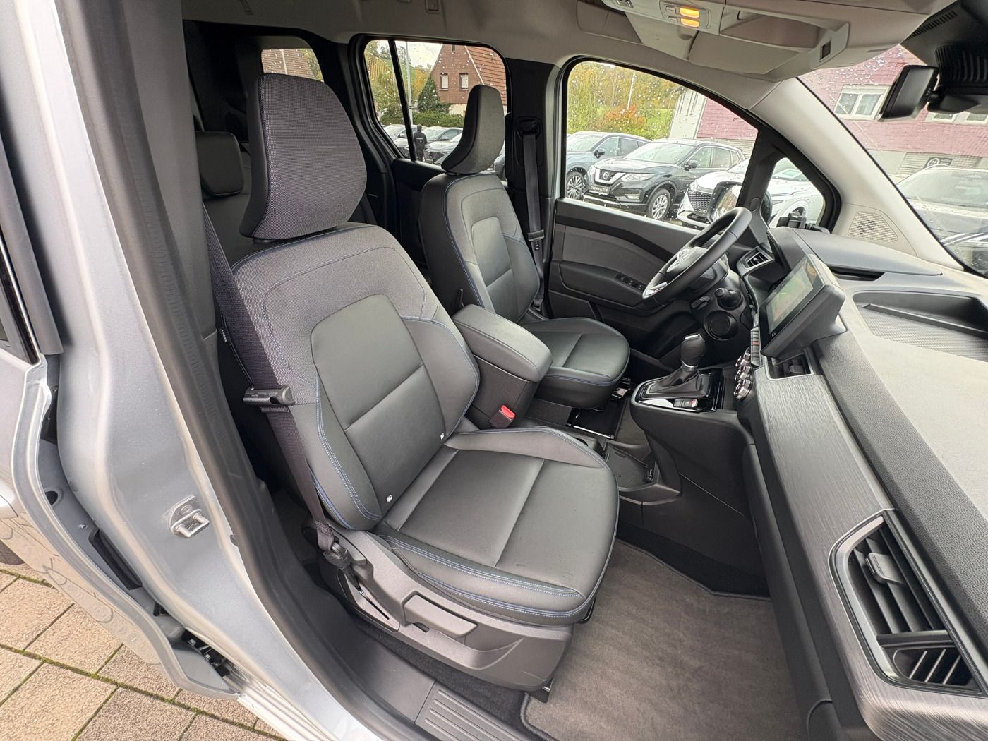 Fahrzeugabbildung Nissan Townstar Kombi L1 Tekna 1.3DIG-T