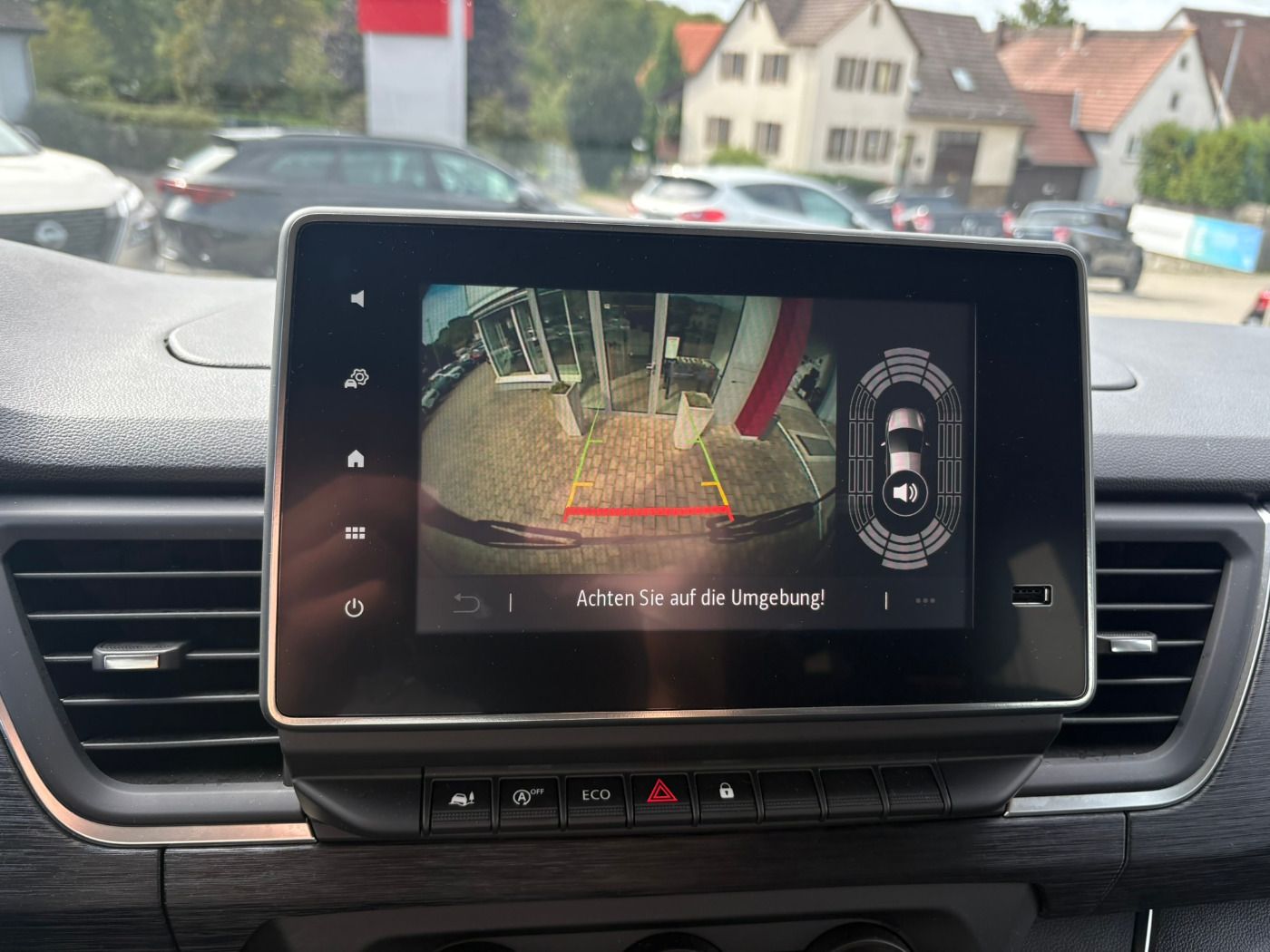 Fahrzeugabbildung Nissan Primastar Kombi dCI 110 L1H1 2.8t N-Connecta LED