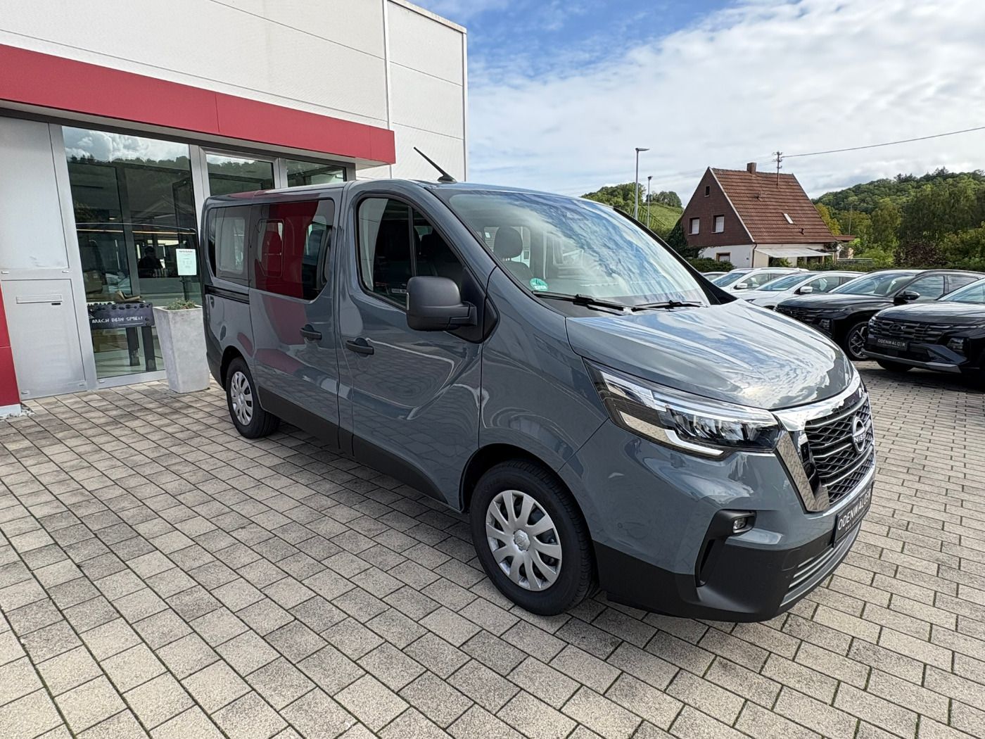 Fahrzeugabbildung Nissan Primastar Kombi dCI 110 L1H1 2.8t N-Connecta LED