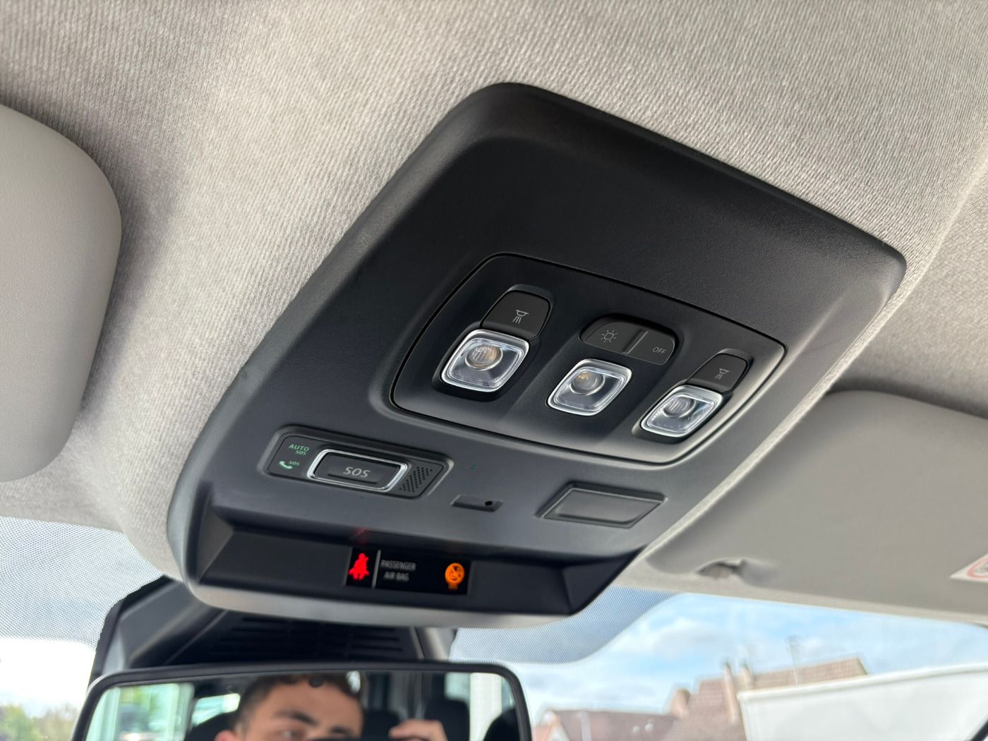 Fahrzeugabbildung Nissan Primastar Kombi dCI 110 L1H1 2.8t N-Connecta LED