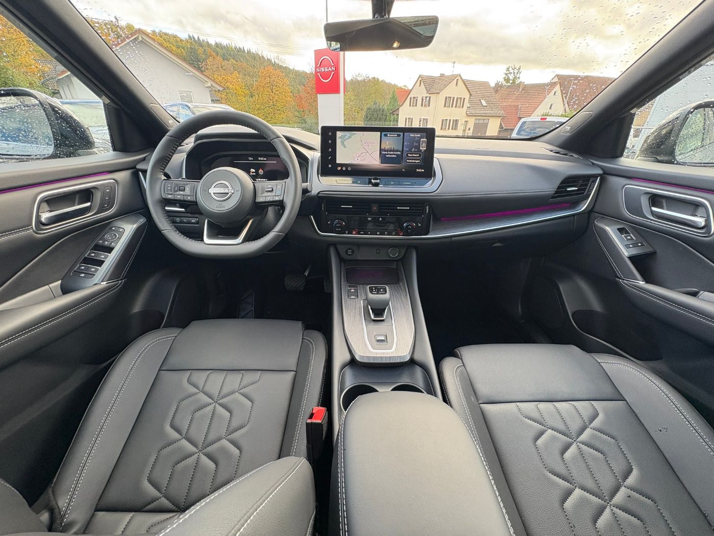 Fahrzeugabbildung Nissan Qashqai 1.3 DIG-T MHEV Tekna Bose+ Pano+LED+Navi