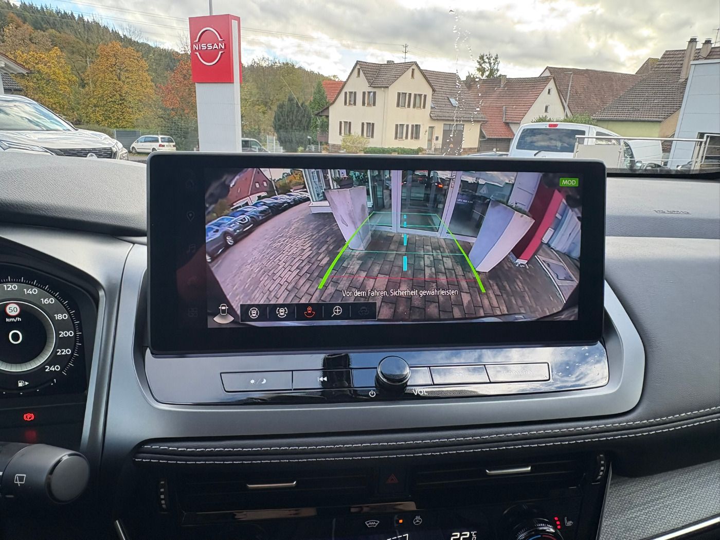 Fahrzeugabbildung Nissan Qashqai 1.3 DIG-T MHEV Tekna Bose+ Pano+LED+Navi