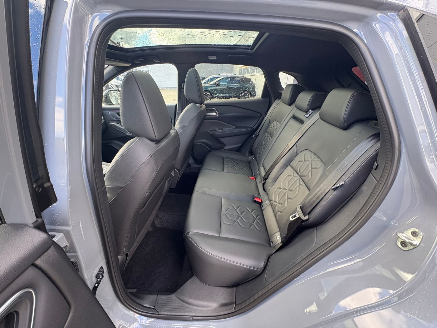 Fahrzeugabbildung Nissan Qashqai 1.3 DIG-T MHEV Tekna Bose+ Pano+LED+Navi