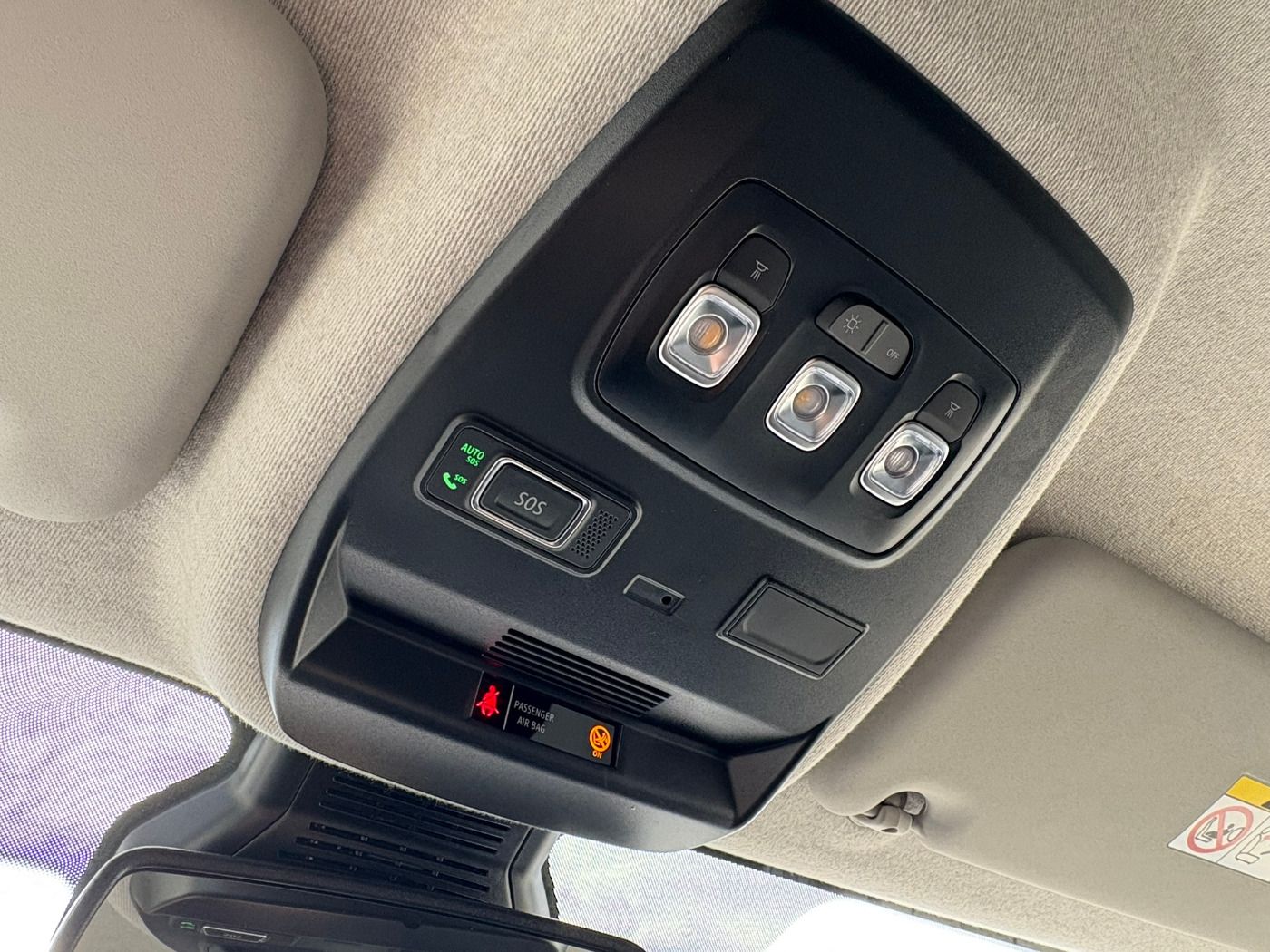 Fahrzeugabbildung Nissan Primastar Kombi L1H1 Tekna dCI 170 2.8t ACC+LED